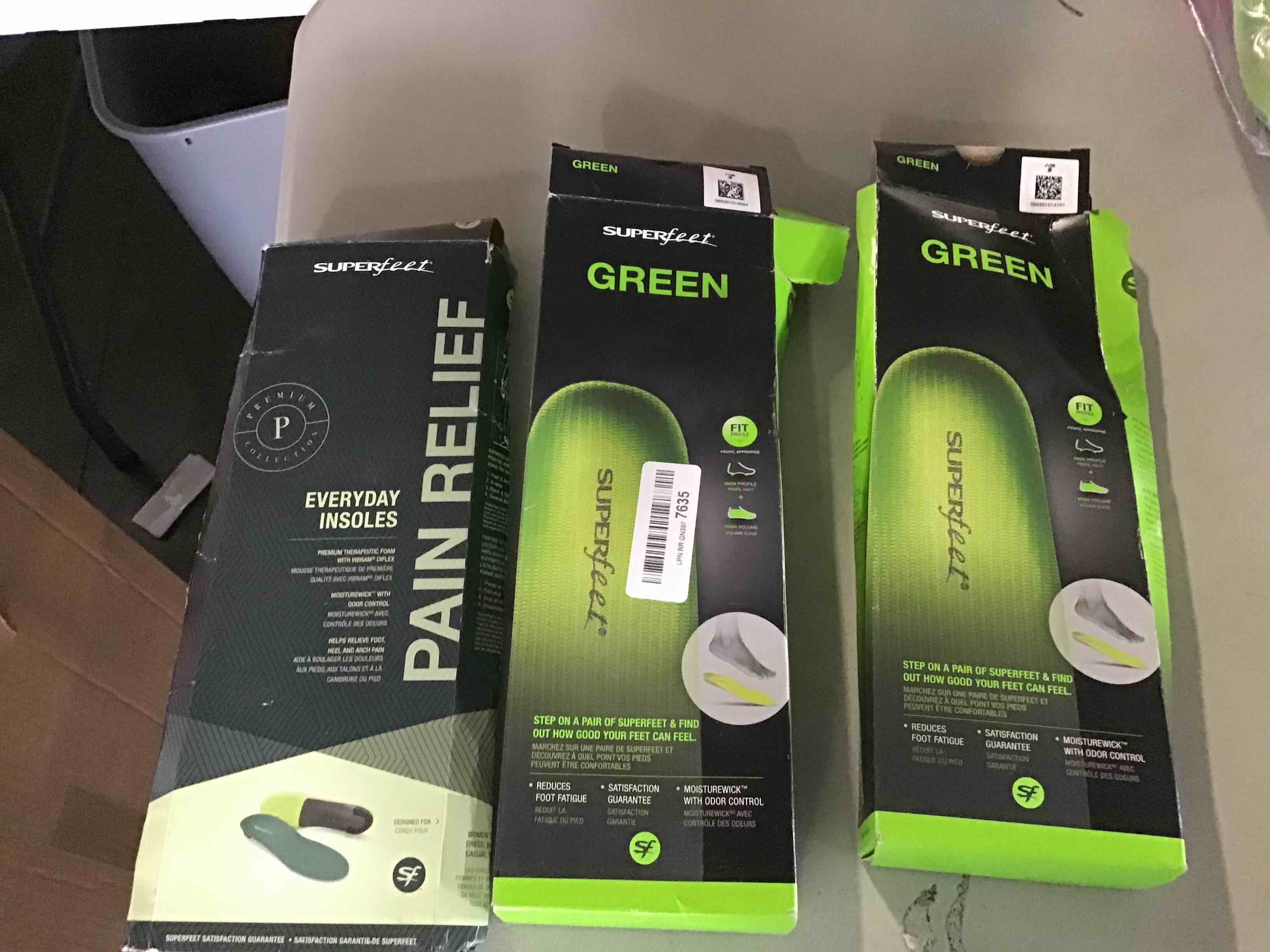 https://s3.amazonaws.com/lotting-images-prod/bidfta/BLU5519514_1698244757150.jpeg