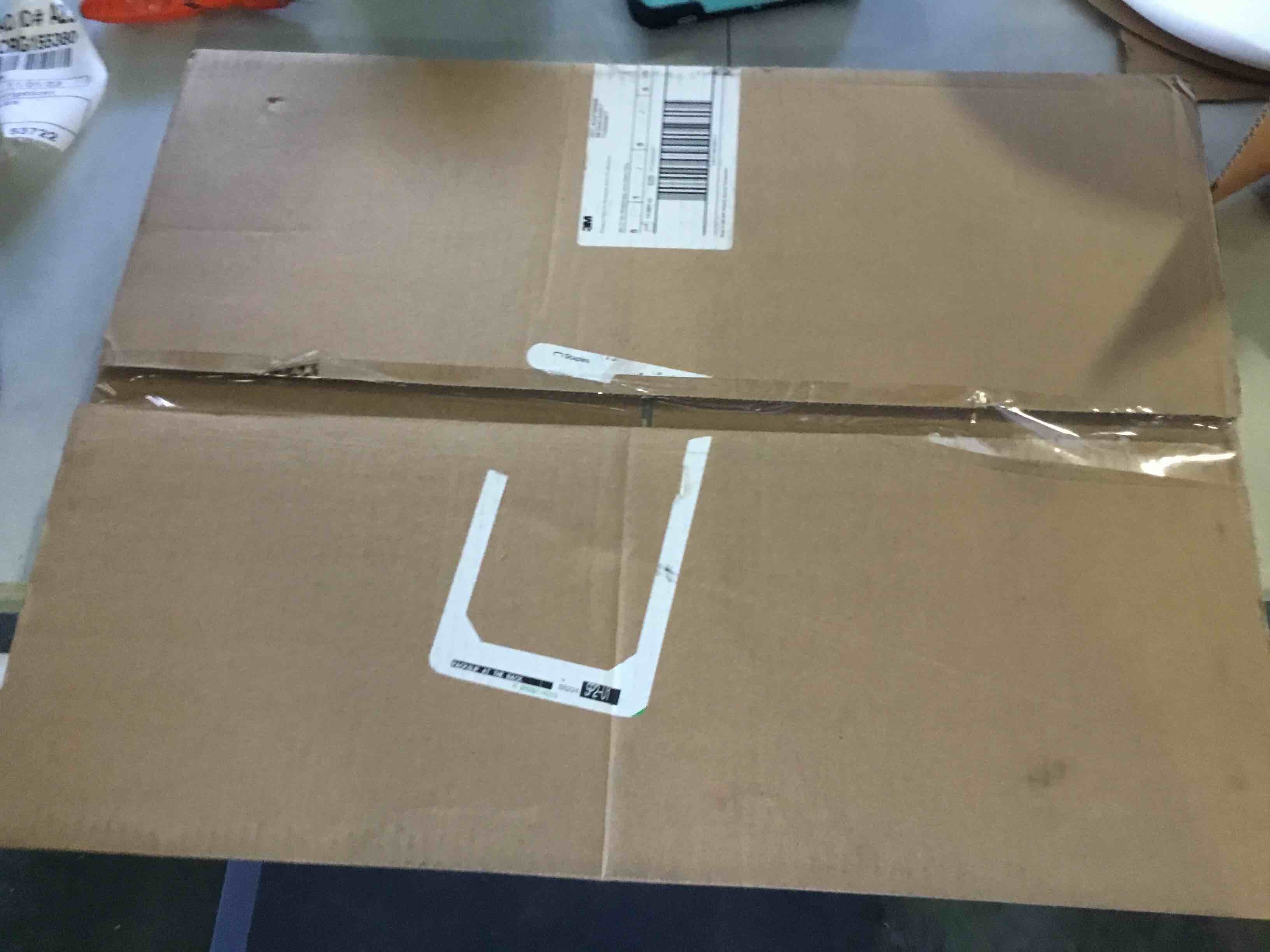 https://s3.amazonaws.com/lotting-images-prod/bidfta/BLU5519921_1698945052225.jpeg