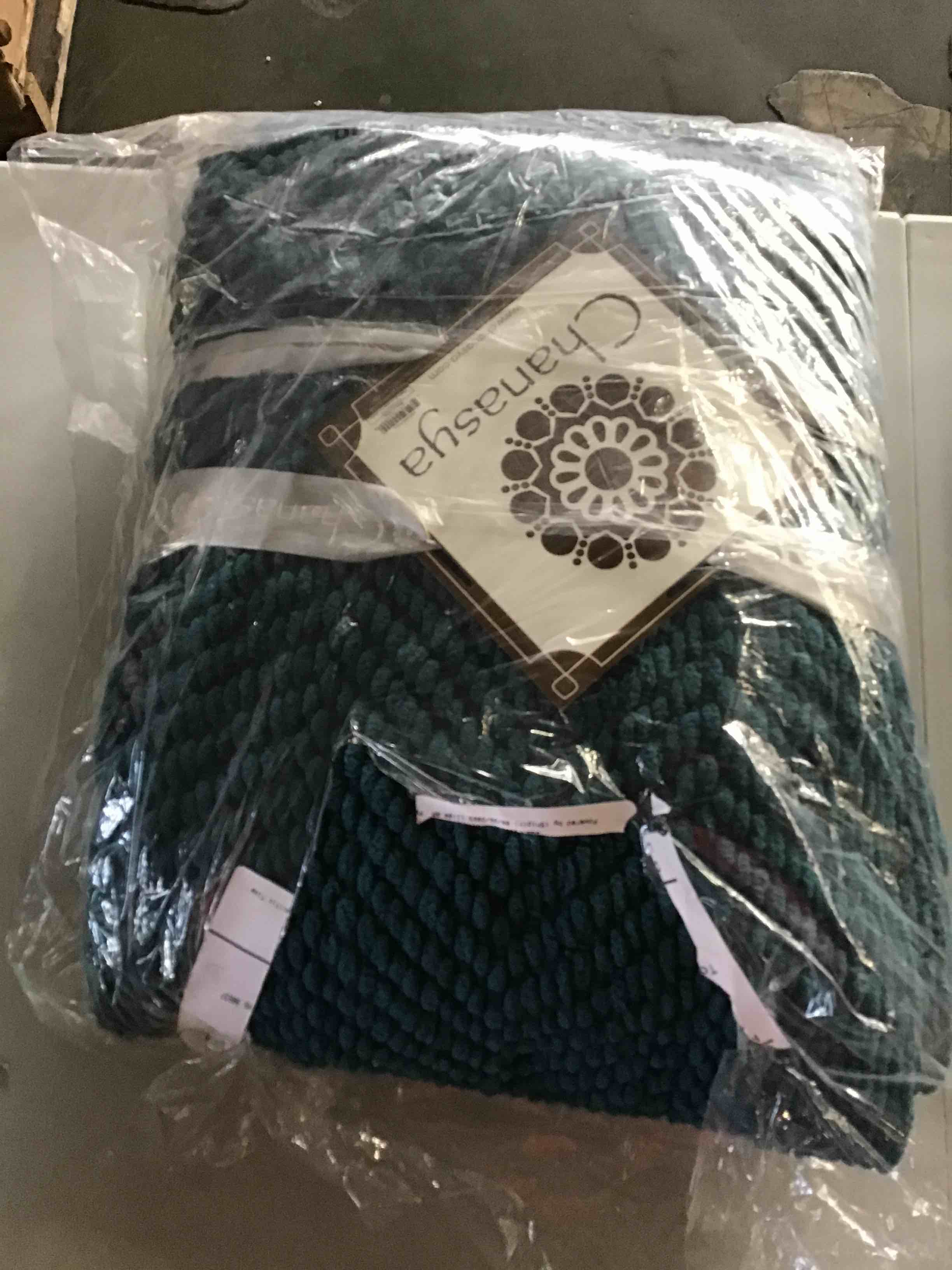 https://s3.amazonaws.com/lotting-images-prod/bidfta/BLU5520334_1699365327057.jpeg