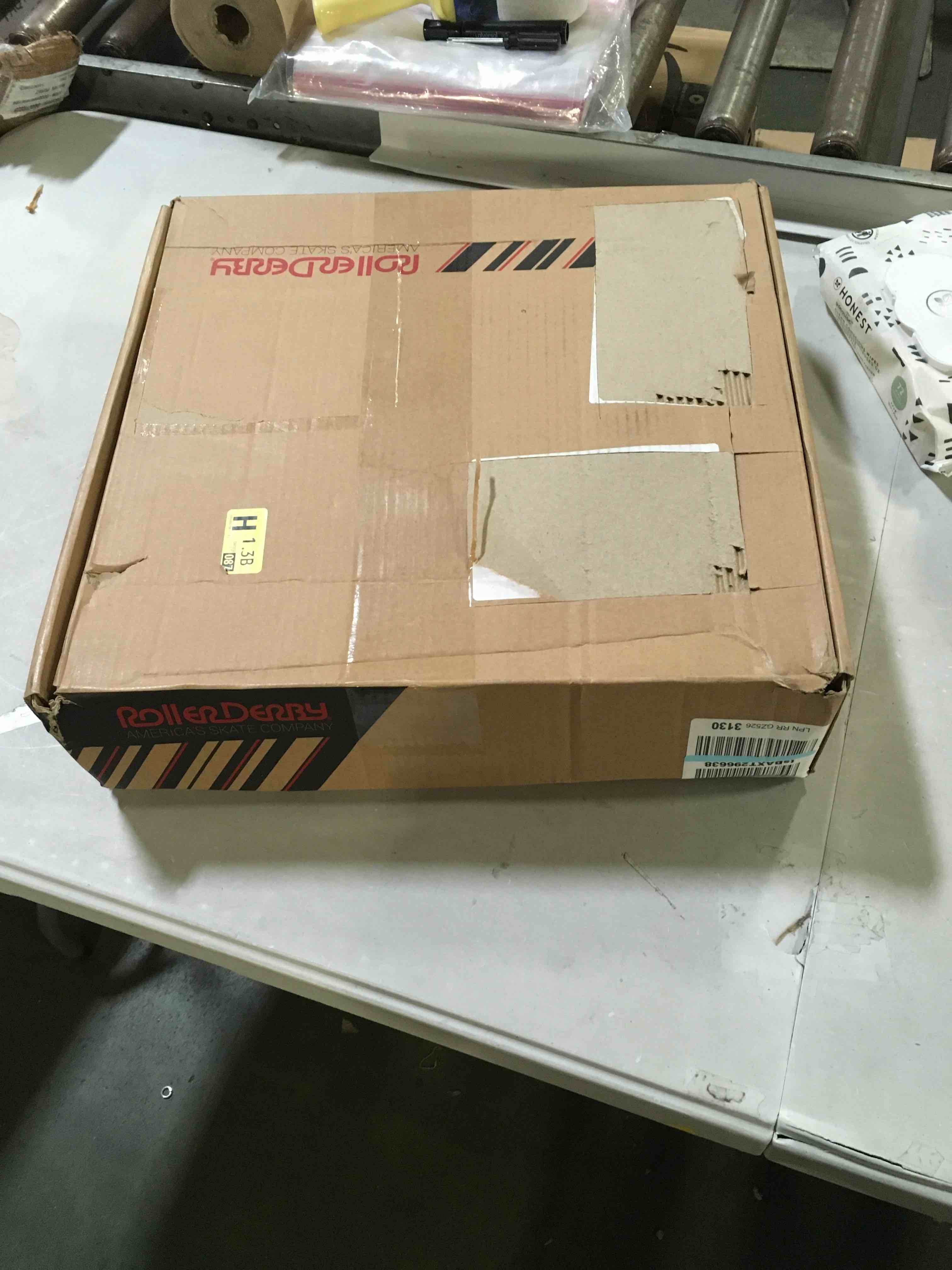 https://s3.amazonaws.com/lotting-images-prod/bidfta/BLU5520560_1698238362133.jpeg