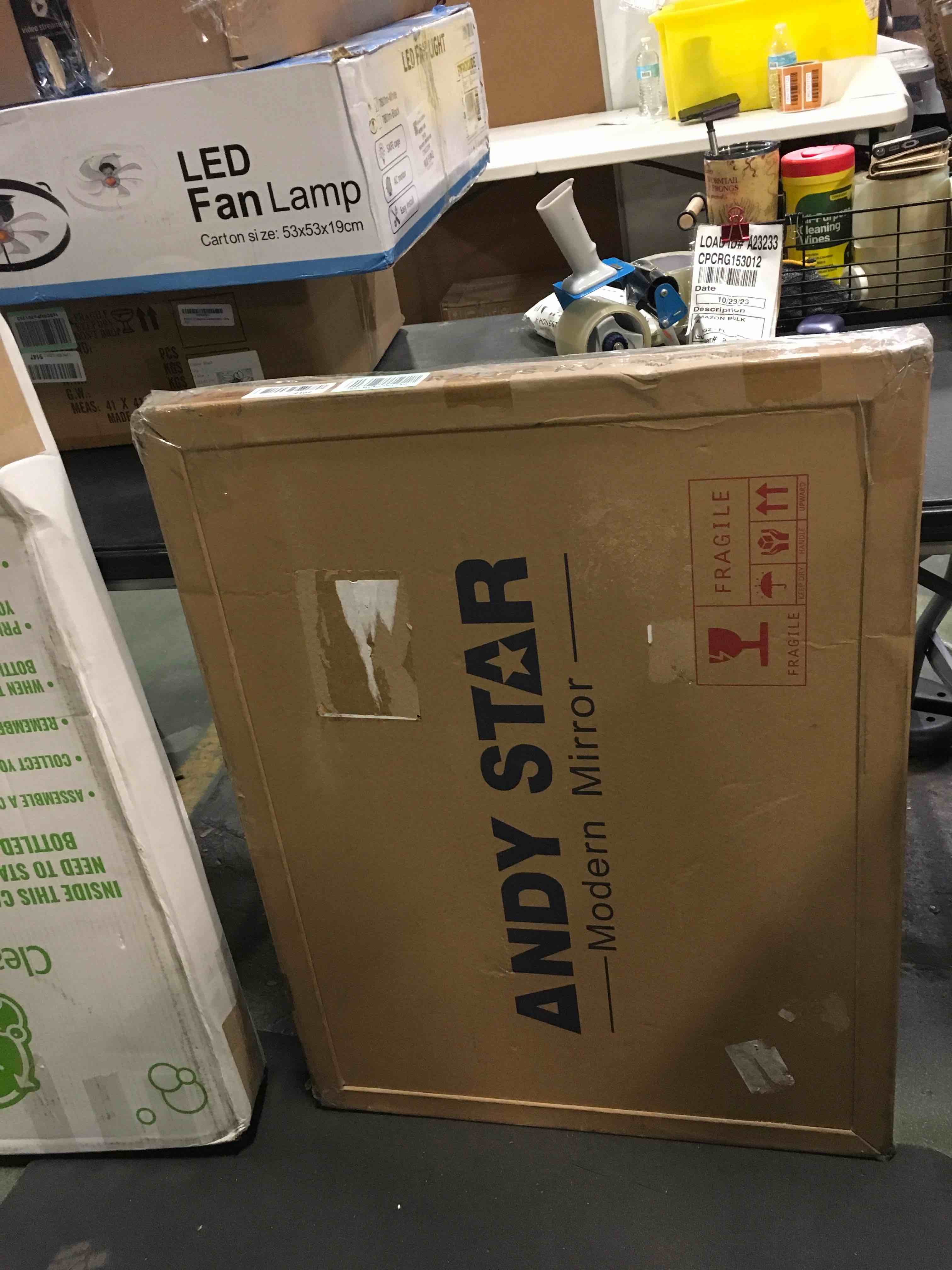 https://s3.amazonaws.com/lotting-images-prod/bidfta/BLU5520772_1698331610888.jpeg