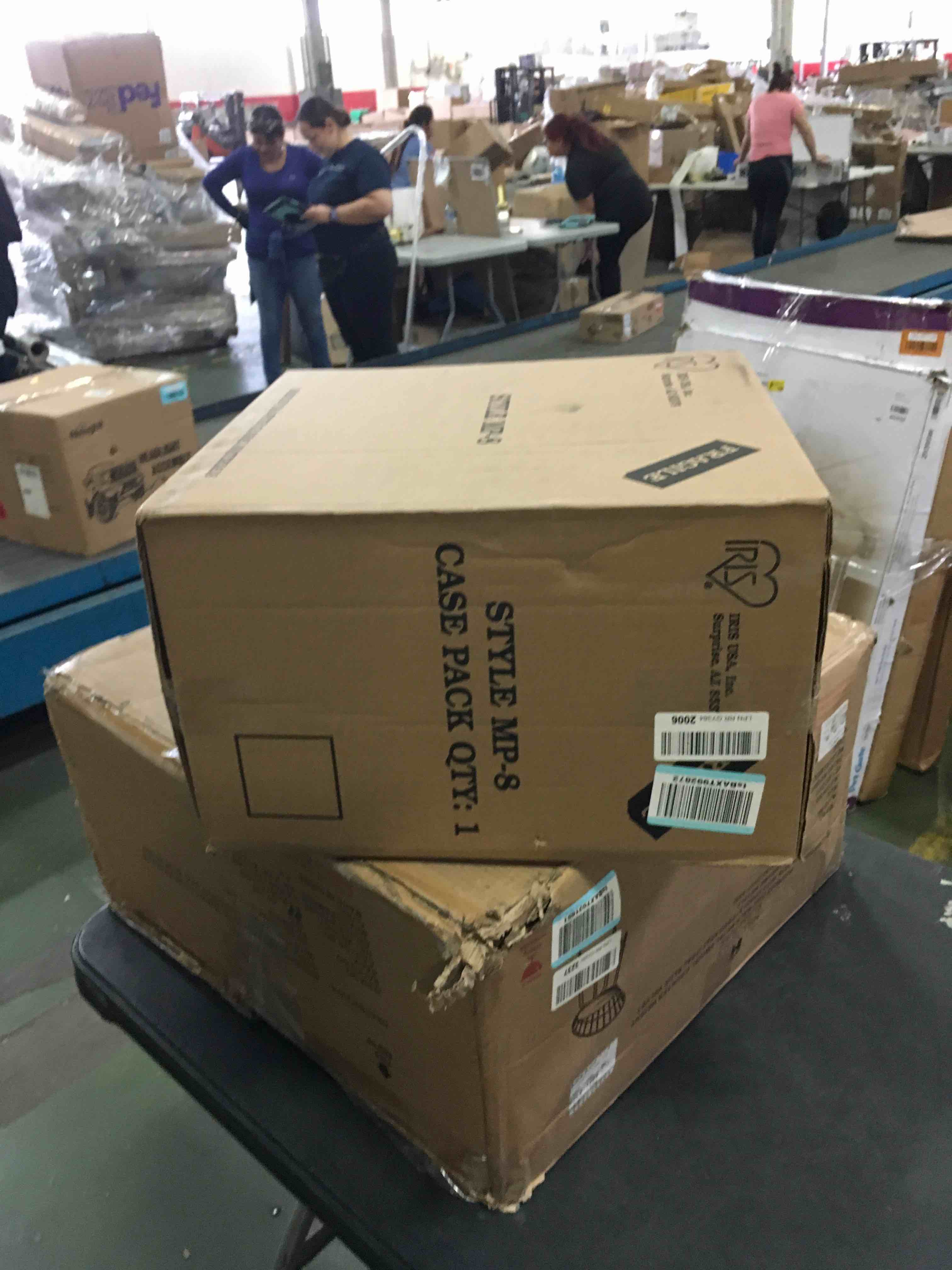 https://s3.amazonaws.com/lotting-images-prod/bidfta/BLU5520830_1698337858597.jpeg