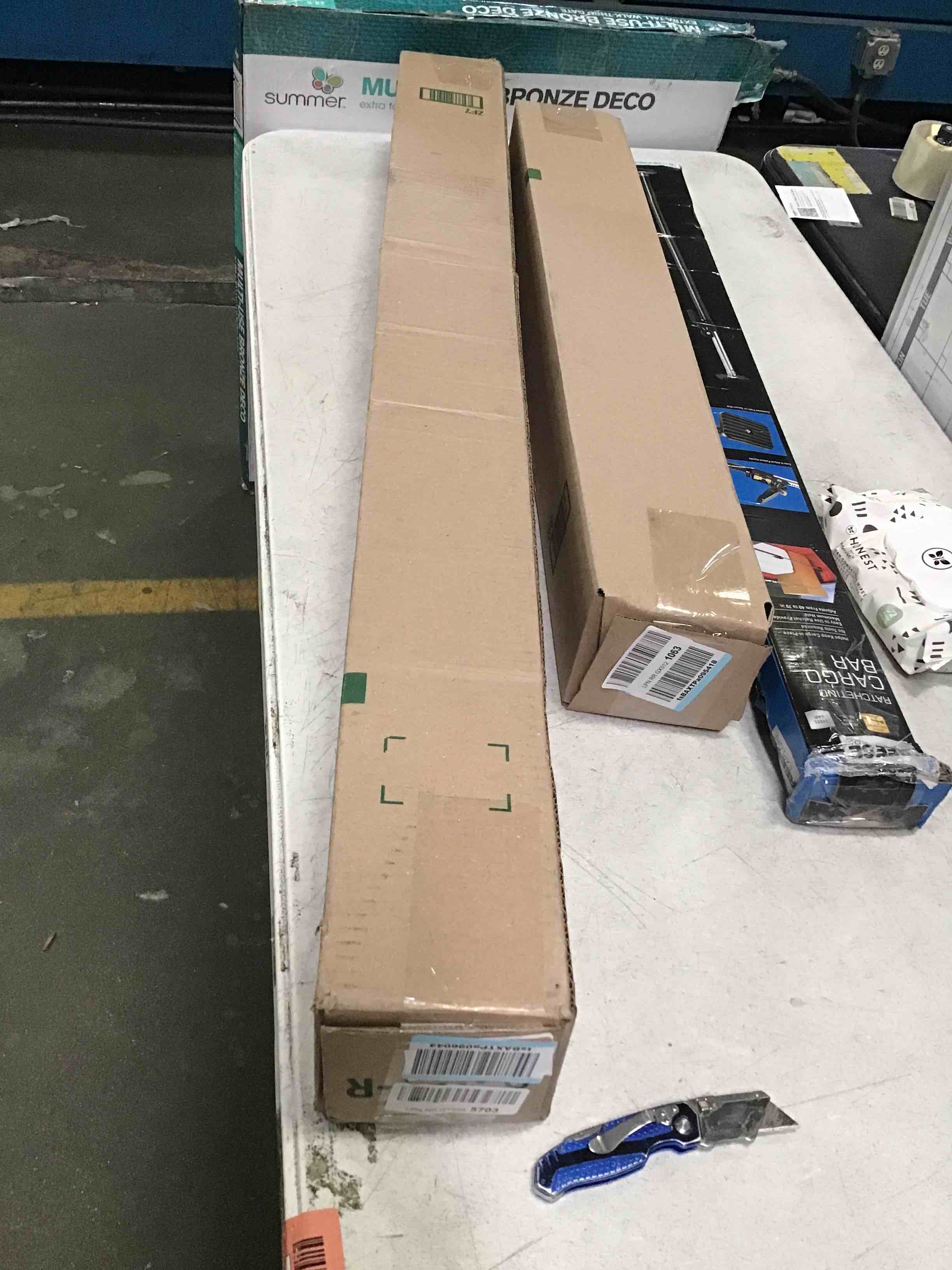https://s3.amazonaws.com/lotting-images-prod/bidfta/BLU5521140_1698763696436.jpeg