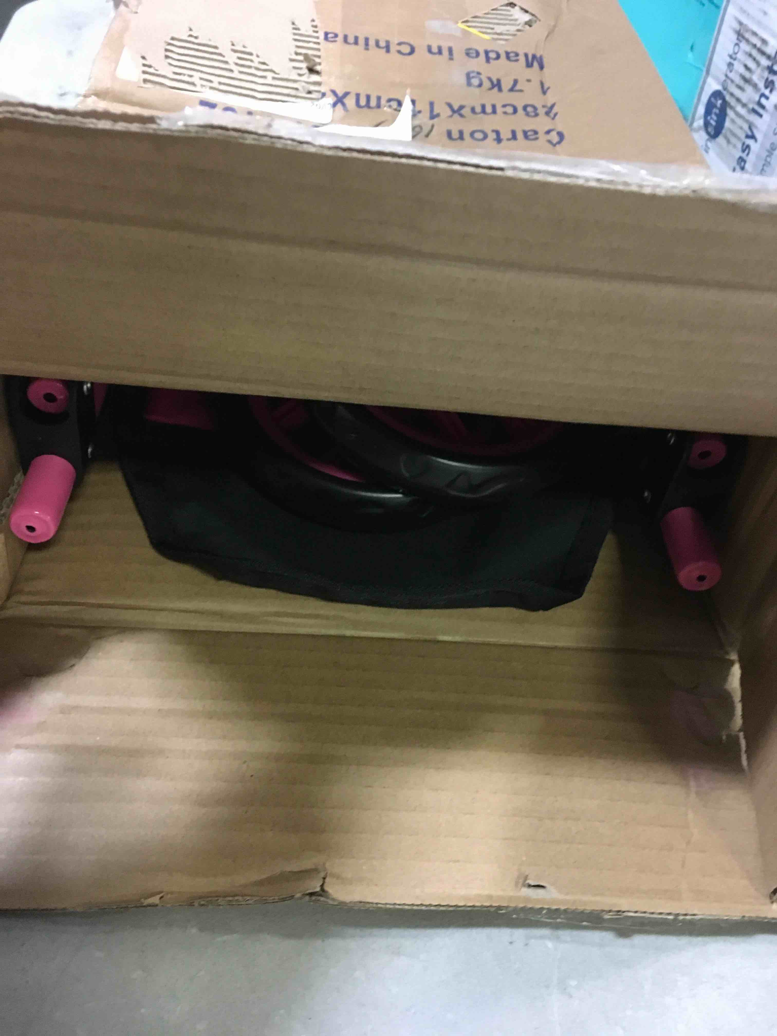 https://s3.amazonaws.com/lotting-images-prod/bidfta/BLU5521461_1698943004480.jpeg
