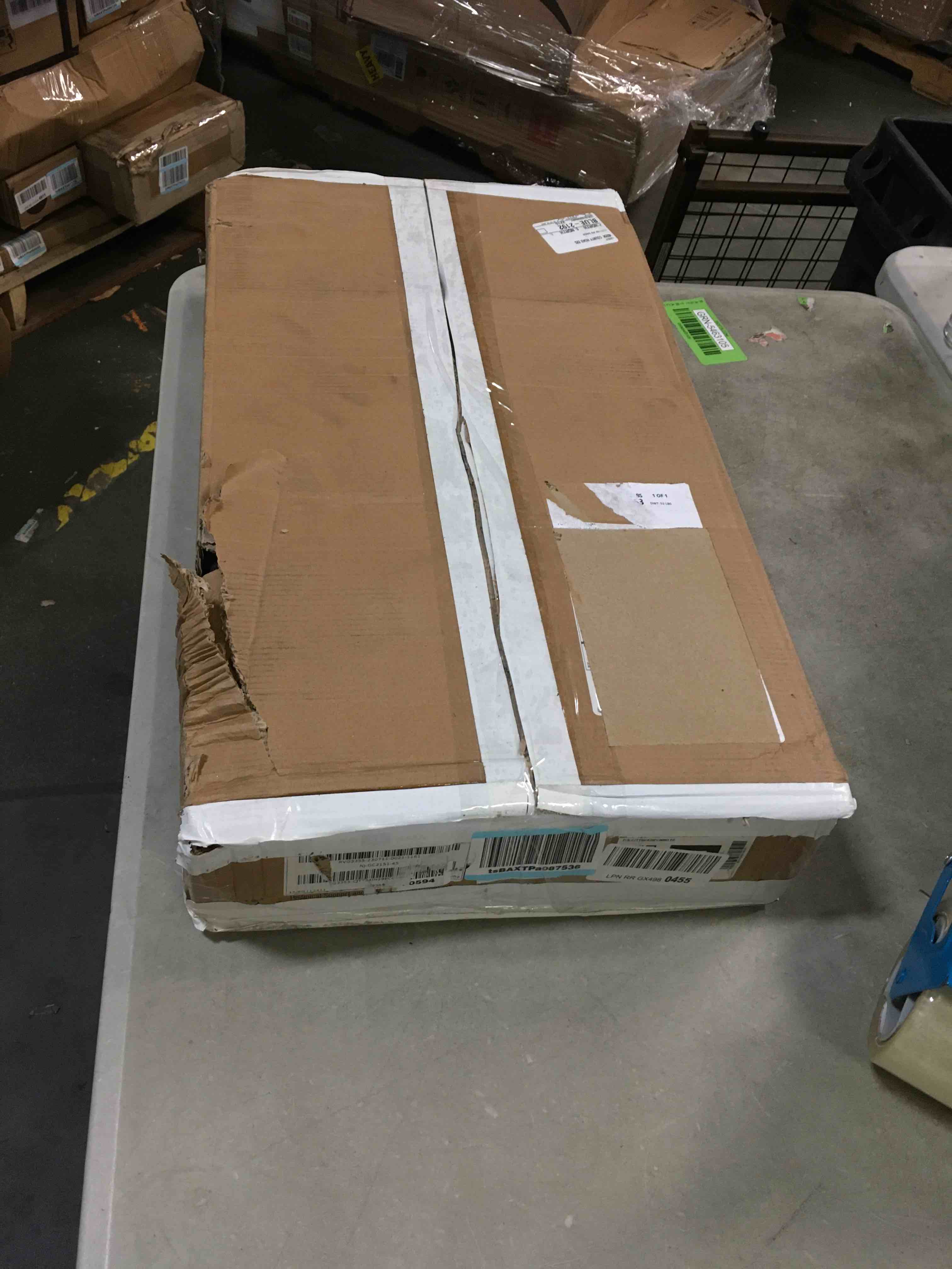 https://s3.amazonaws.com/lotting-images-prod/bidfta/BLU5521492_1698948979232.jpeg