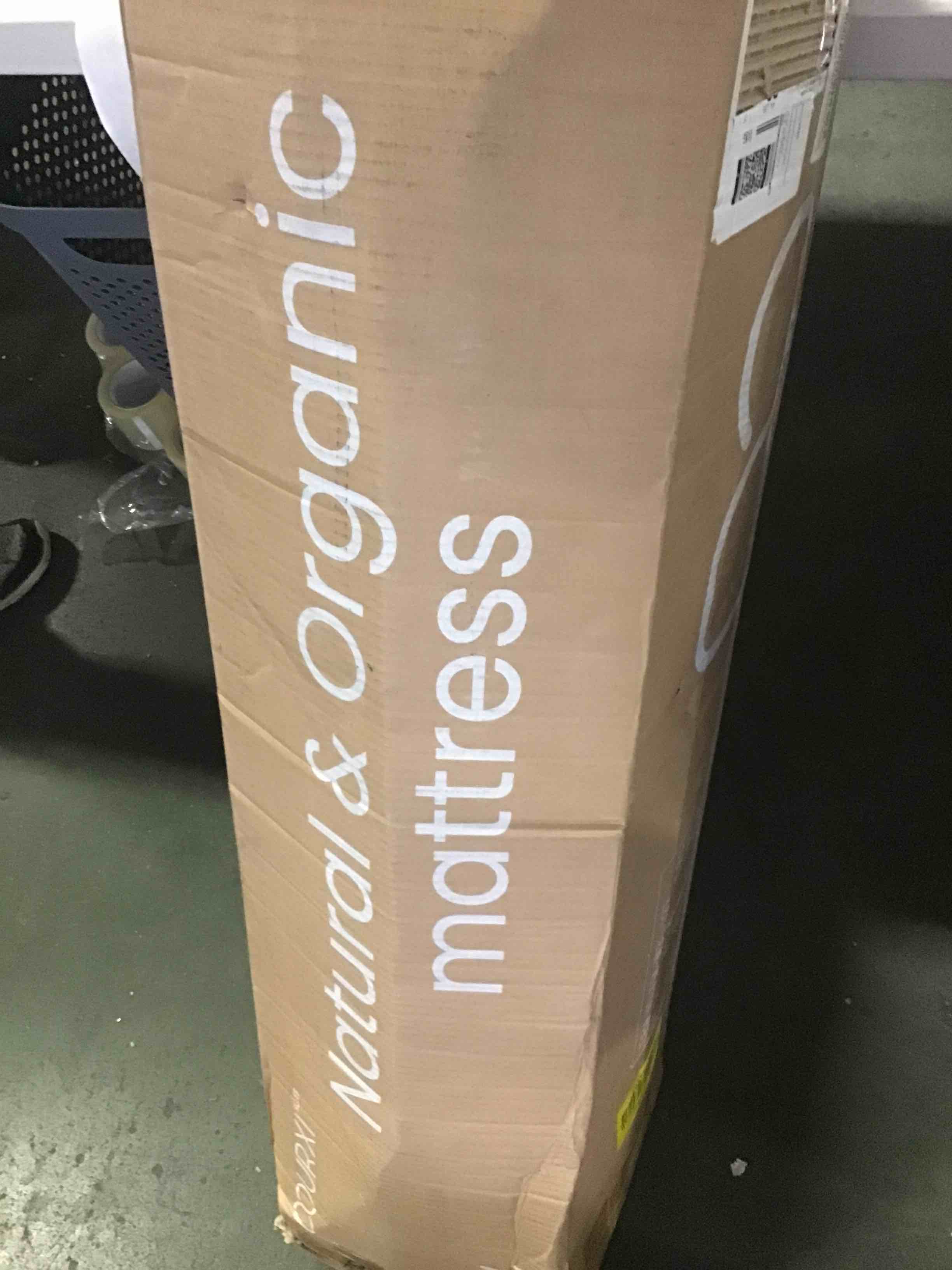 https://s3.amazonaws.com/lotting-images-prod/bidfta/BLU5524341_1698677960744.jpeg