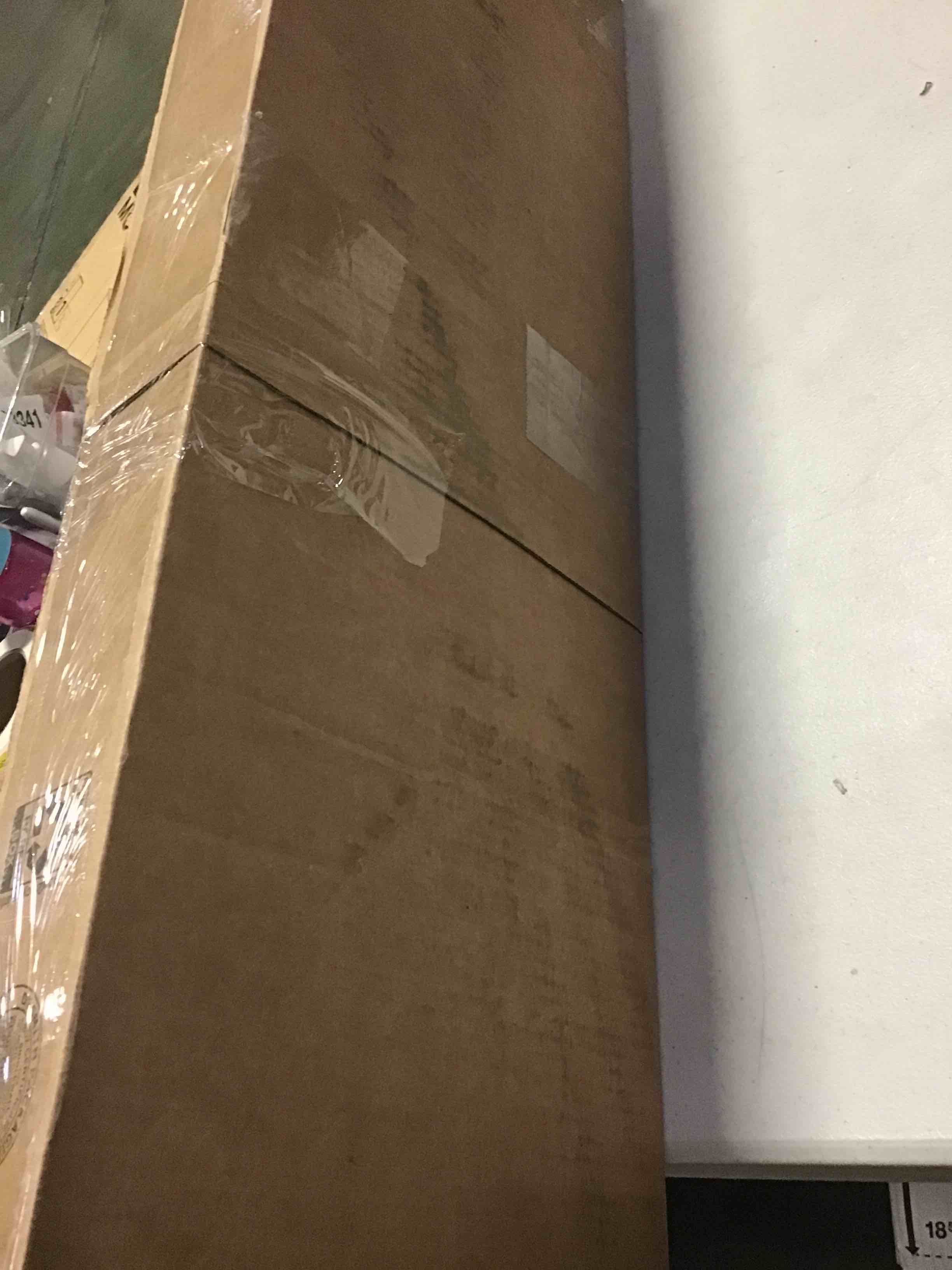 https://s3.amazonaws.com/lotting-images-prod/bidfta/BLU5524429_1698690919571.jpeg