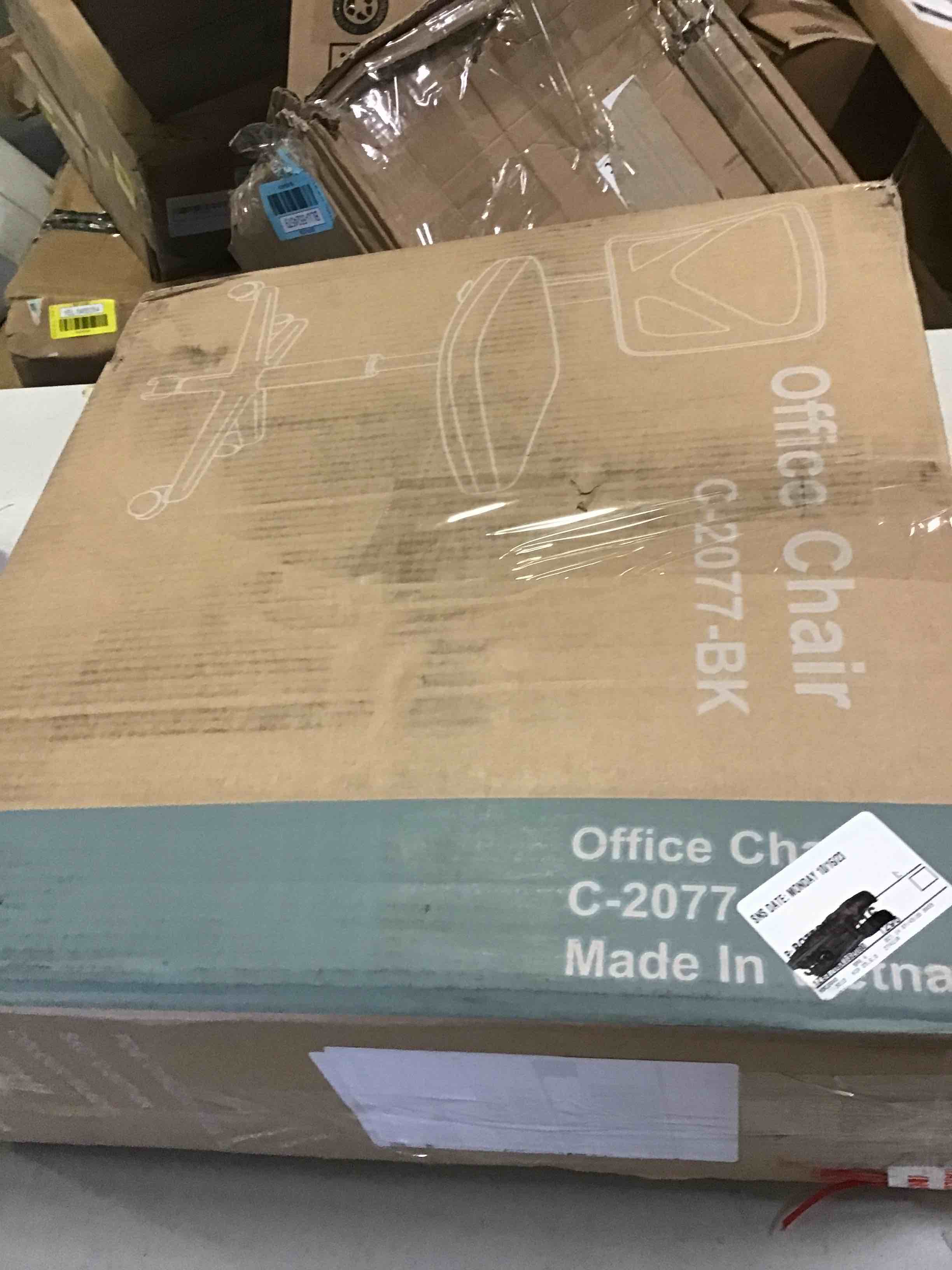 https://s3.amazonaws.com/lotting-images-prod/bidfta/BLU5524592_1698769583384.jpeg