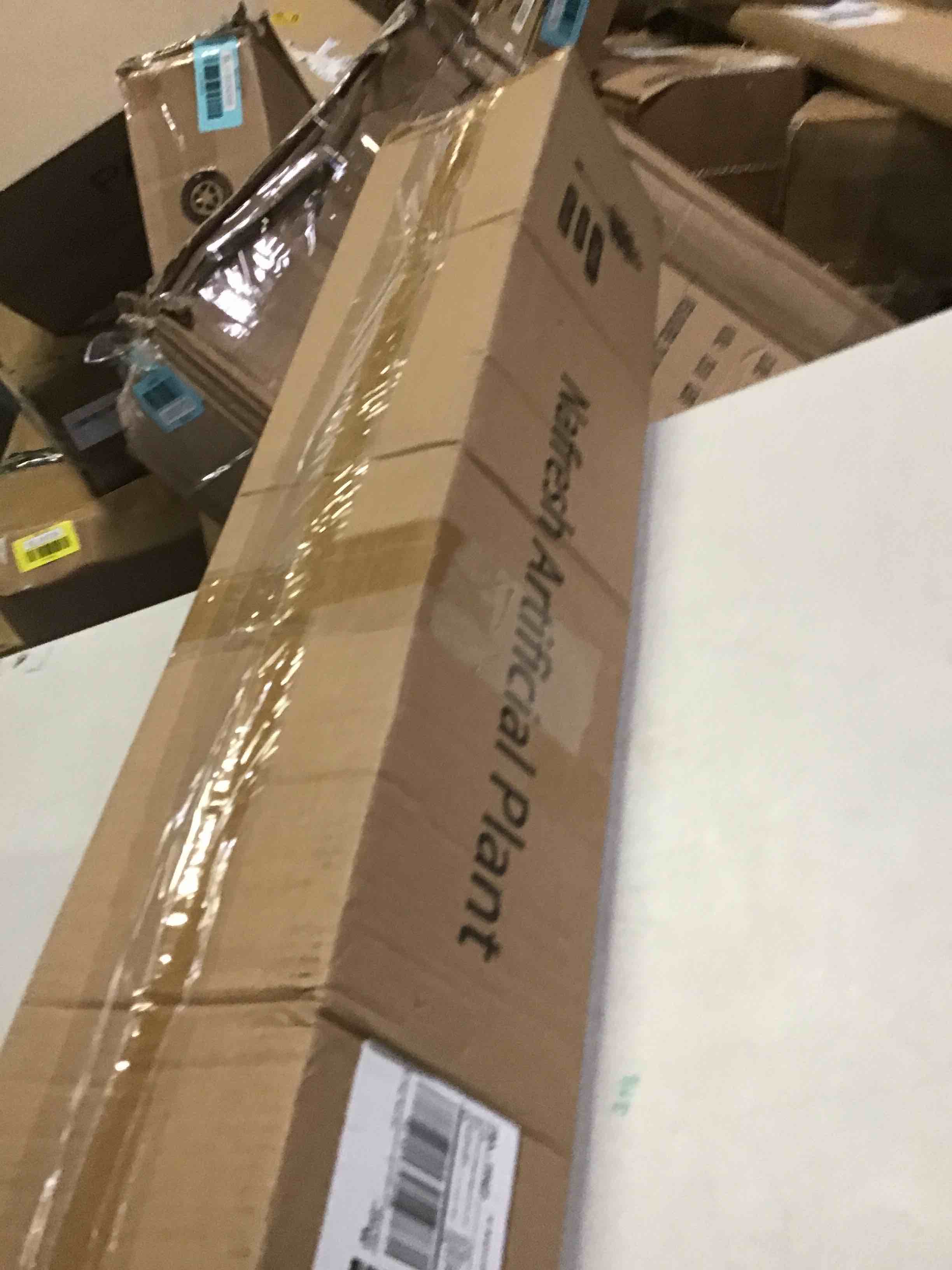 https://s3.amazonaws.com/lotting-images-prod/bidfta/BLU5524599_1698770197595.jpeg