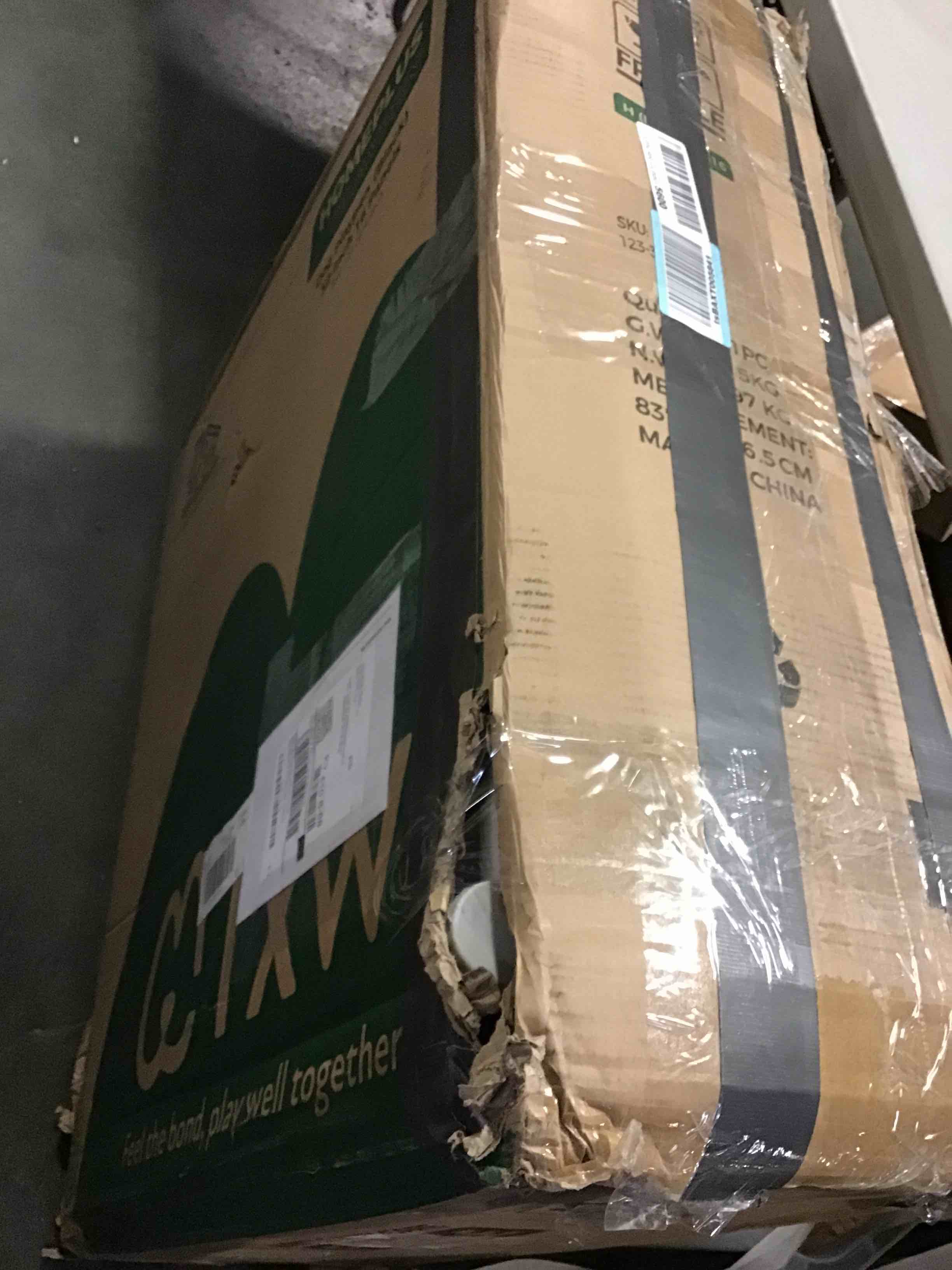 https://s3.amazonaws.com/lotting-images-prod/bidfta/BLU5524725_1698843205603.jpeg