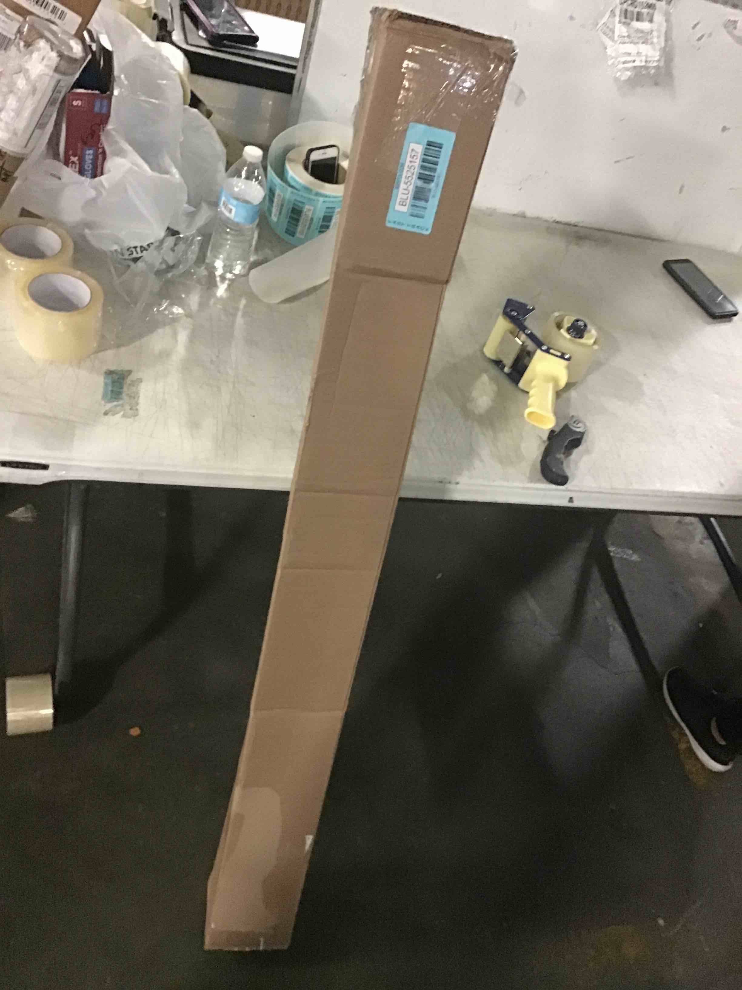 https://s3.amazonaws.com/lotting-images-prod/bidfta/BLU5525157_1698322574472.jpeg