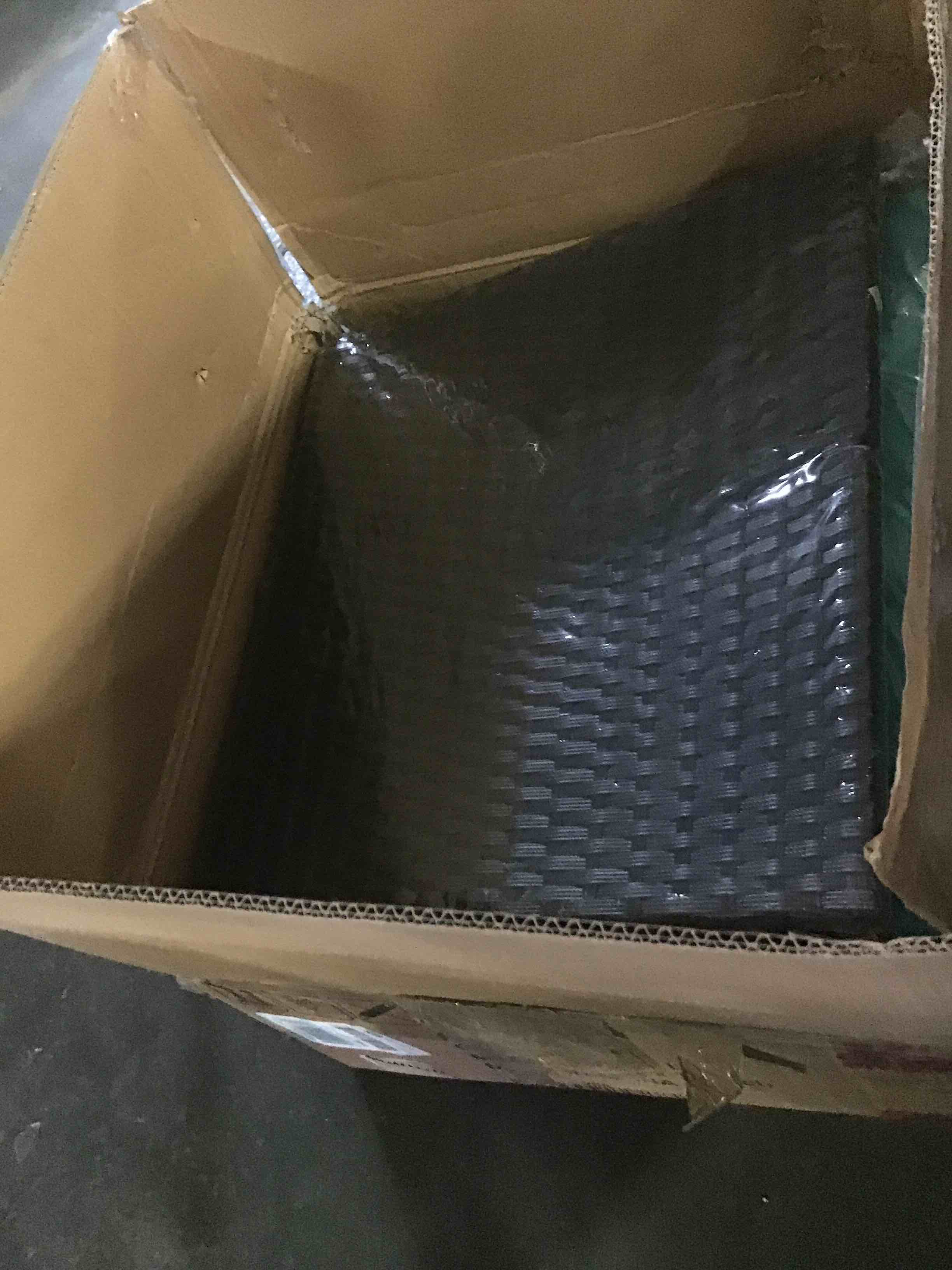 https://s3.amazonaws.com/lotting-images-prod/bidfta/BLU5525225_1698348013621.jpeg