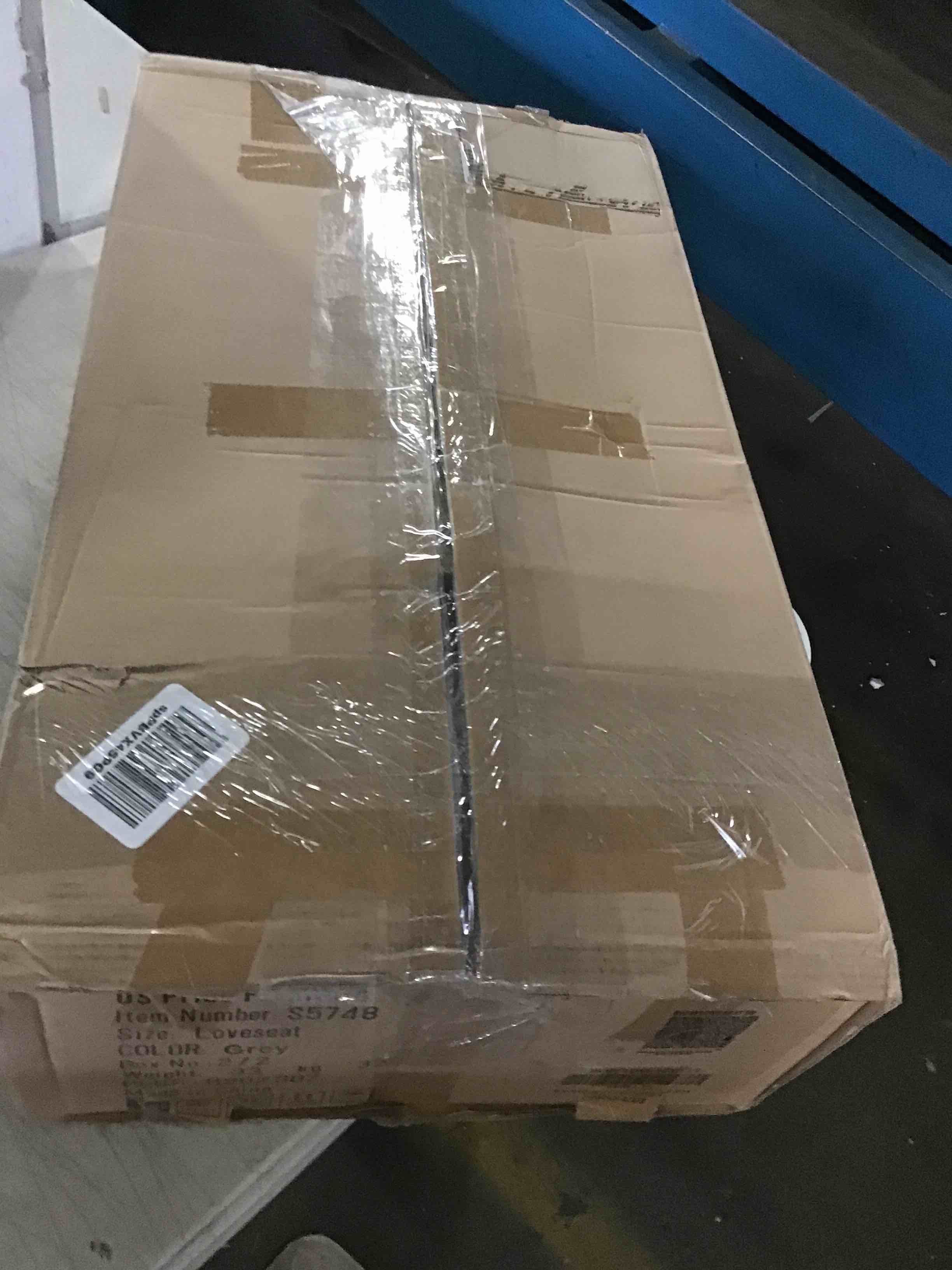 https://s3.amazonaws.com/lotting-images-prod/bidfta/BLU5525593_1698935382605.jpeg