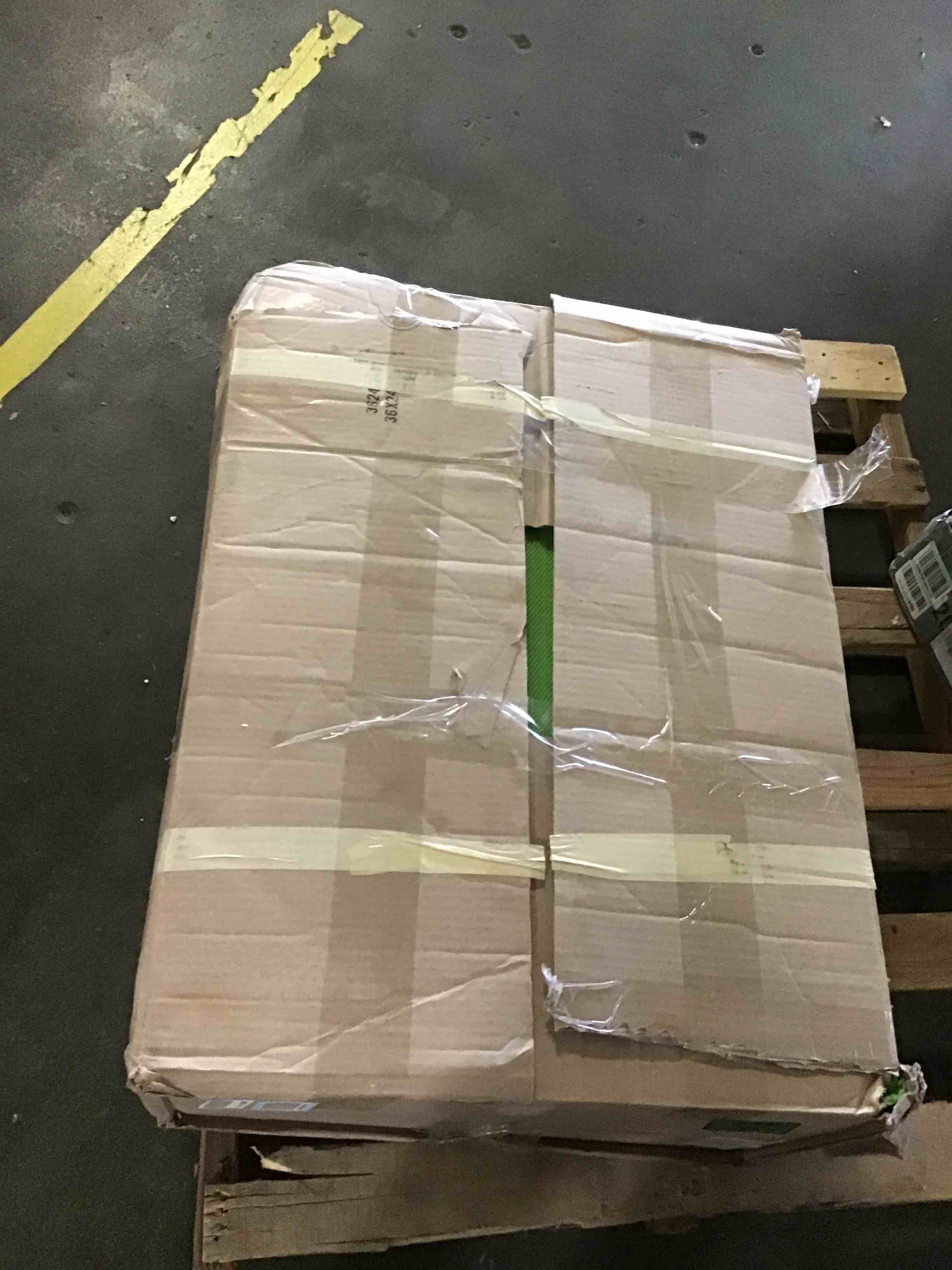 https://s3.amazonaws.com/lotting-images-prod/bidfta/BLU5525910_1699459417852.jpeg