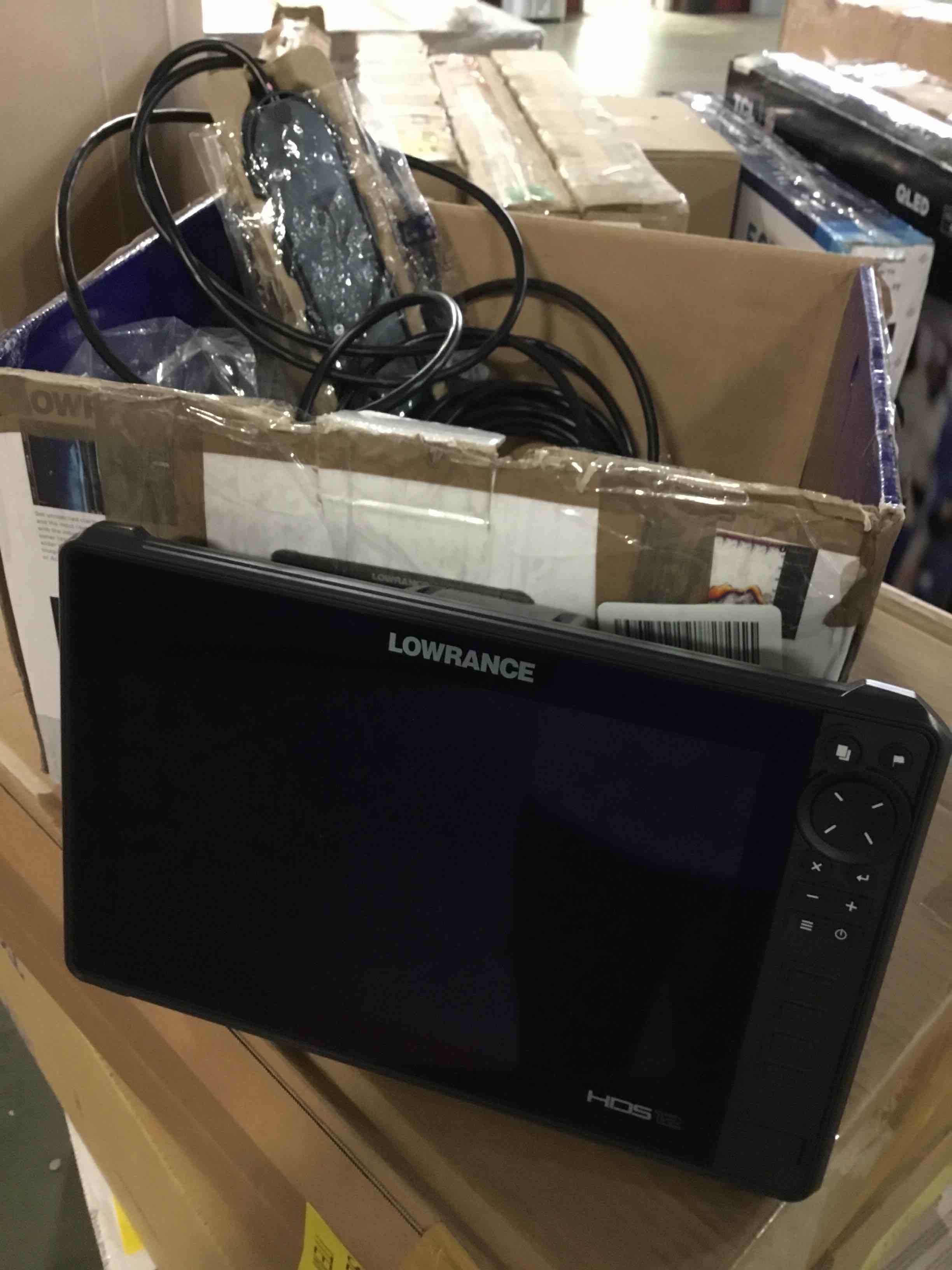 https://s3.amazonaws.com/lotting-images-prod/bidfta/BLU5525958_1699541518146.jpeg