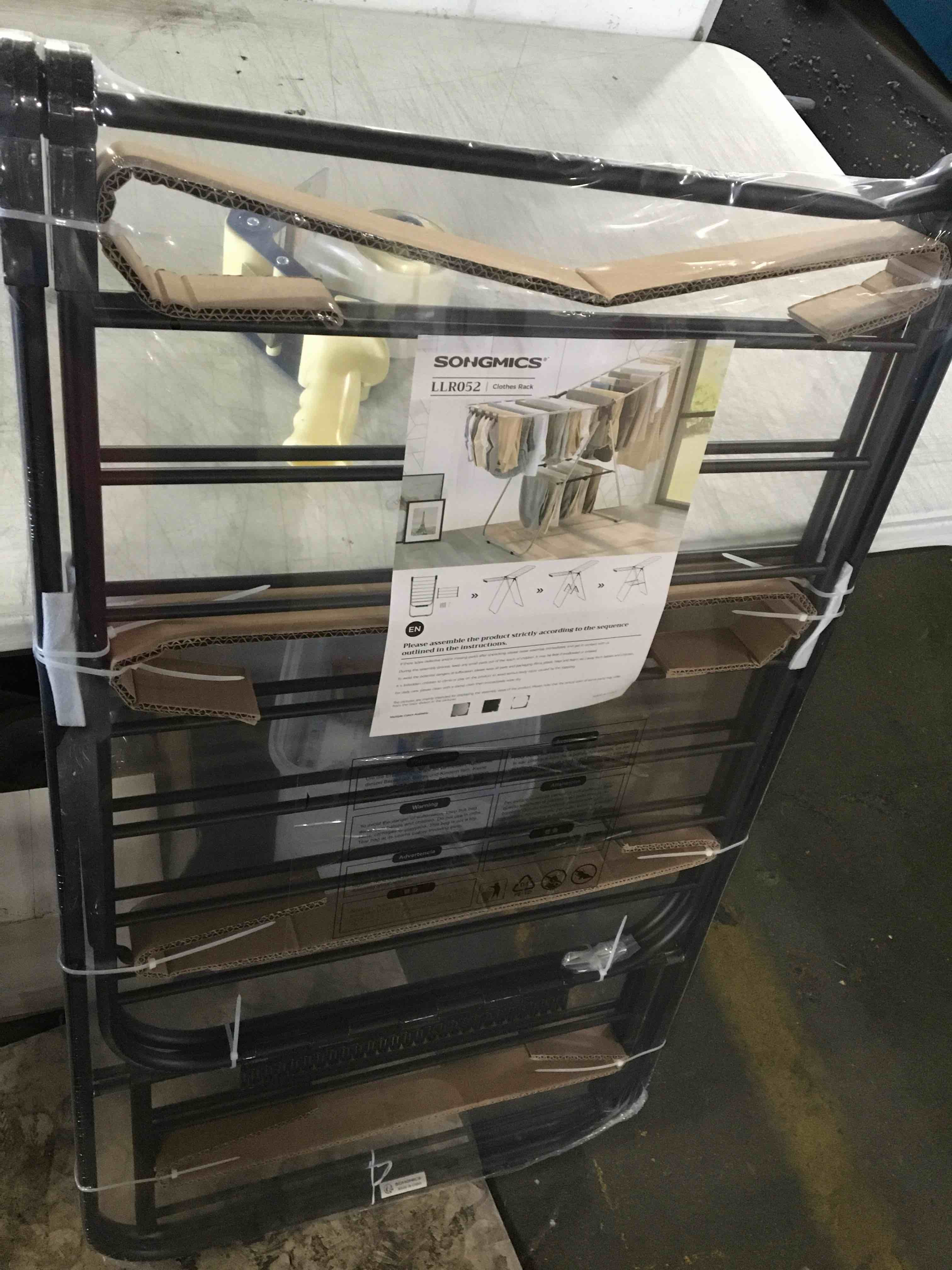 https://s3.amazonaws.com/lotting-images-prod/bidfta/BLU5526365_1700056480161.jpeg