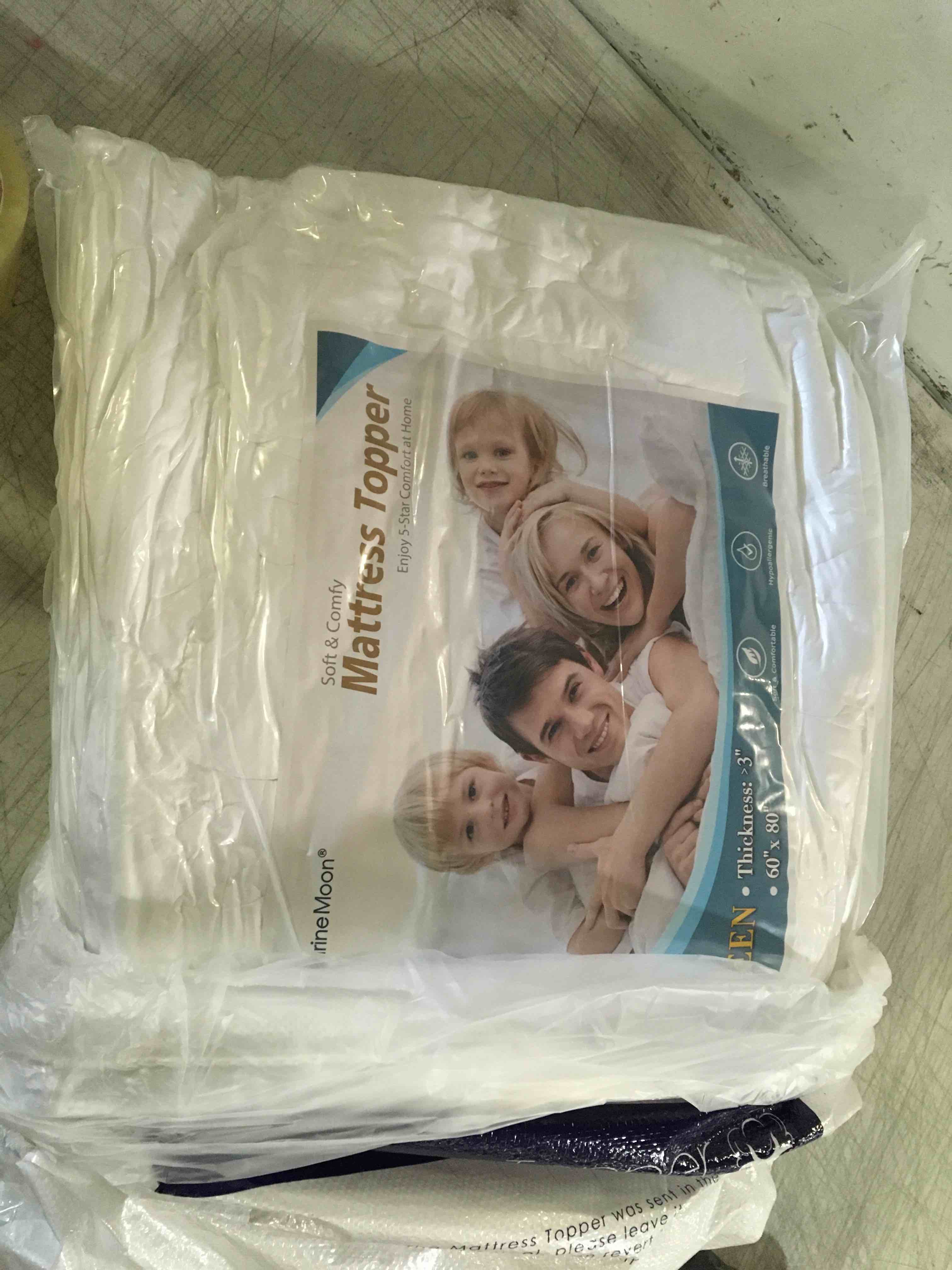 https://s3.amazonaws.com/lotting-images-prod/bidfta/BLU5526382_1700062170952.jpeg