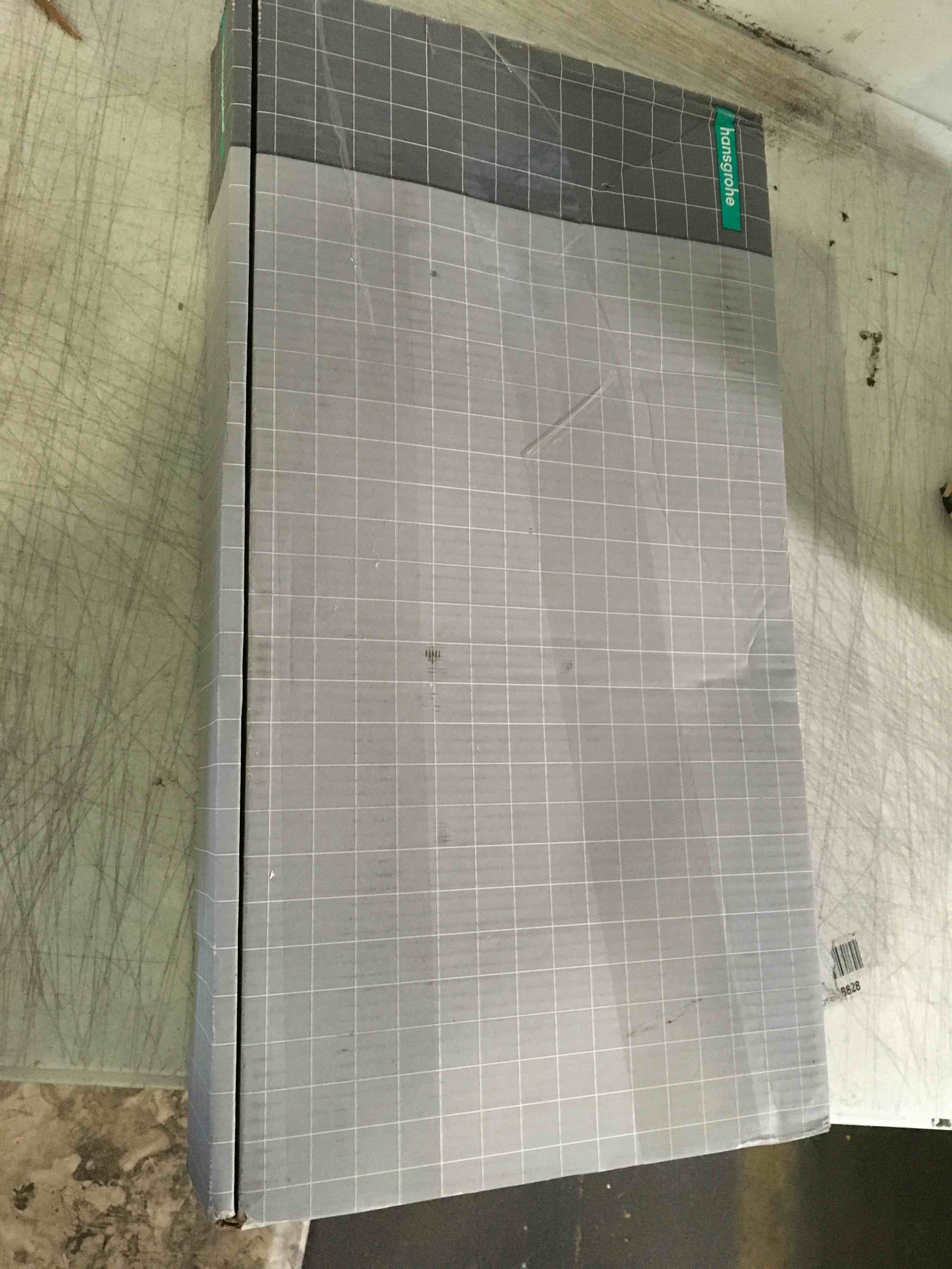 https://s3.amazonaws.com/lotting-images-prod/bidfta/BLU5526415_1700069228984.jpeg