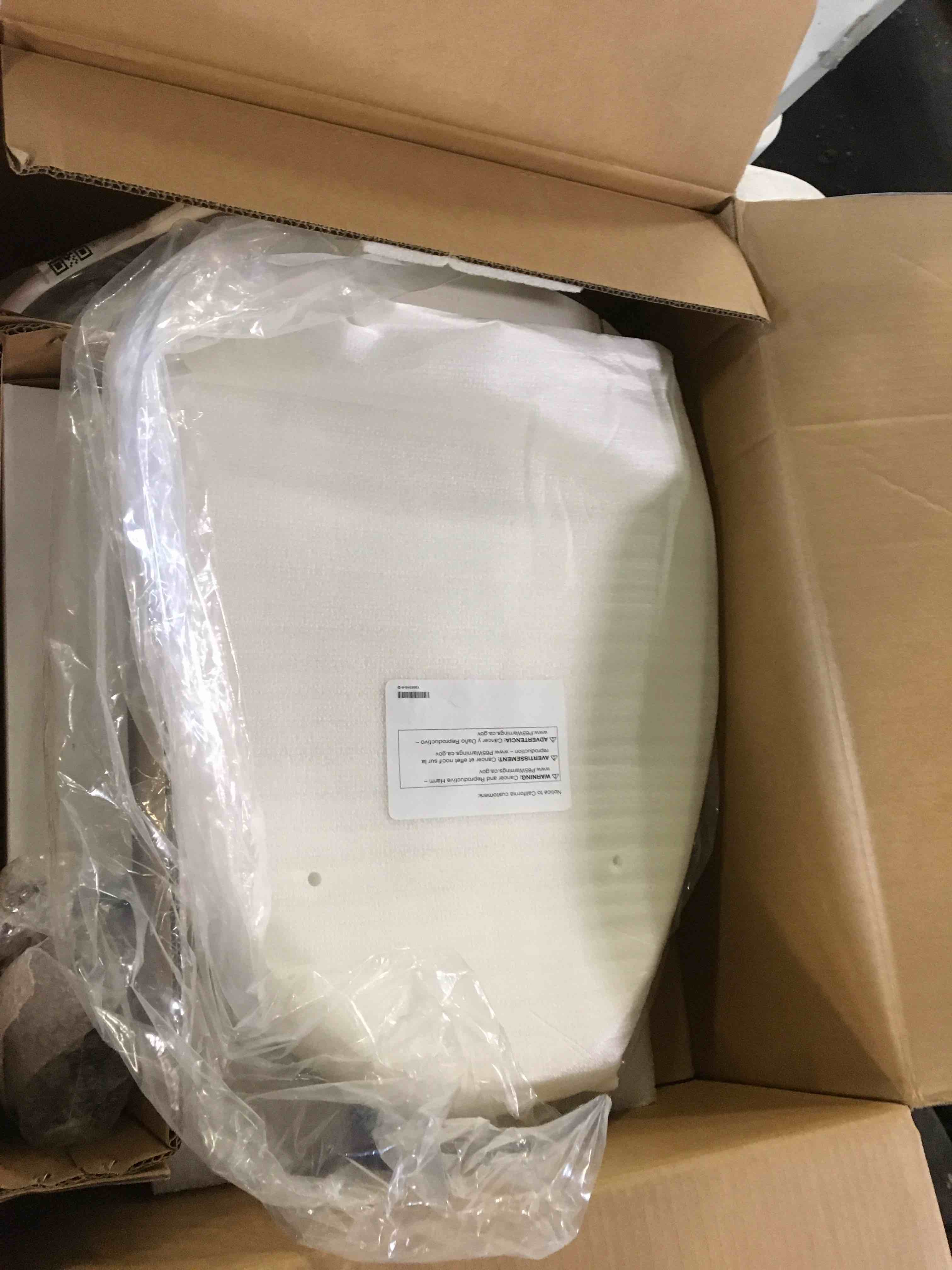 https://s3.amazonaws.com/lotting-images-prod/bidfta/BLU5526428_1700074586767.jpeg