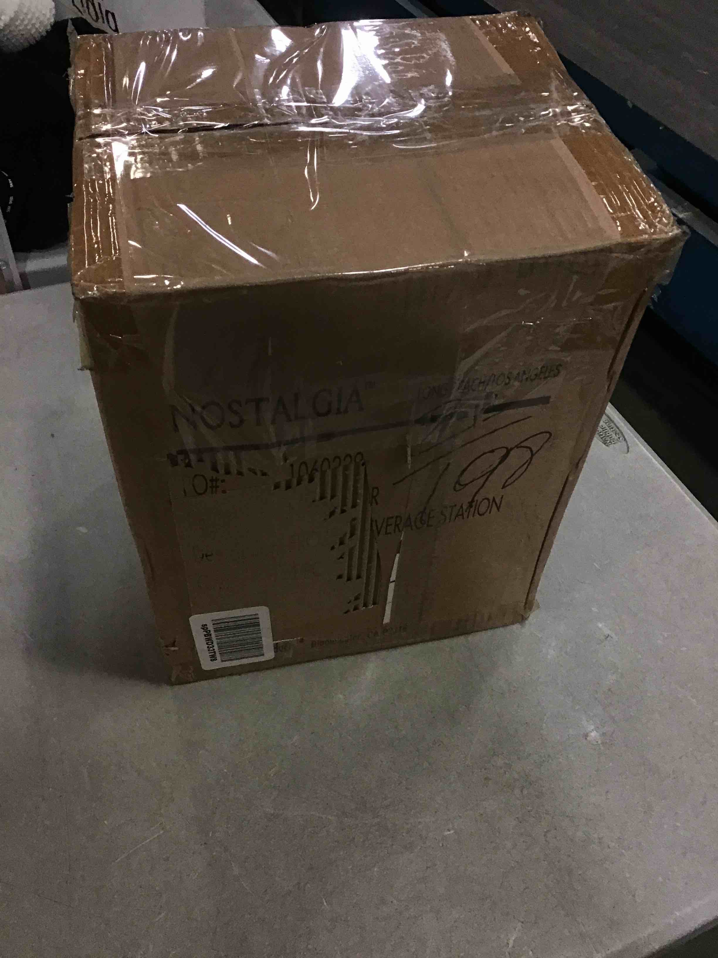 https://s3.amazonaws.com/lotting-images-prod/bidfta/BLU5528547_1702301616678.jpeg