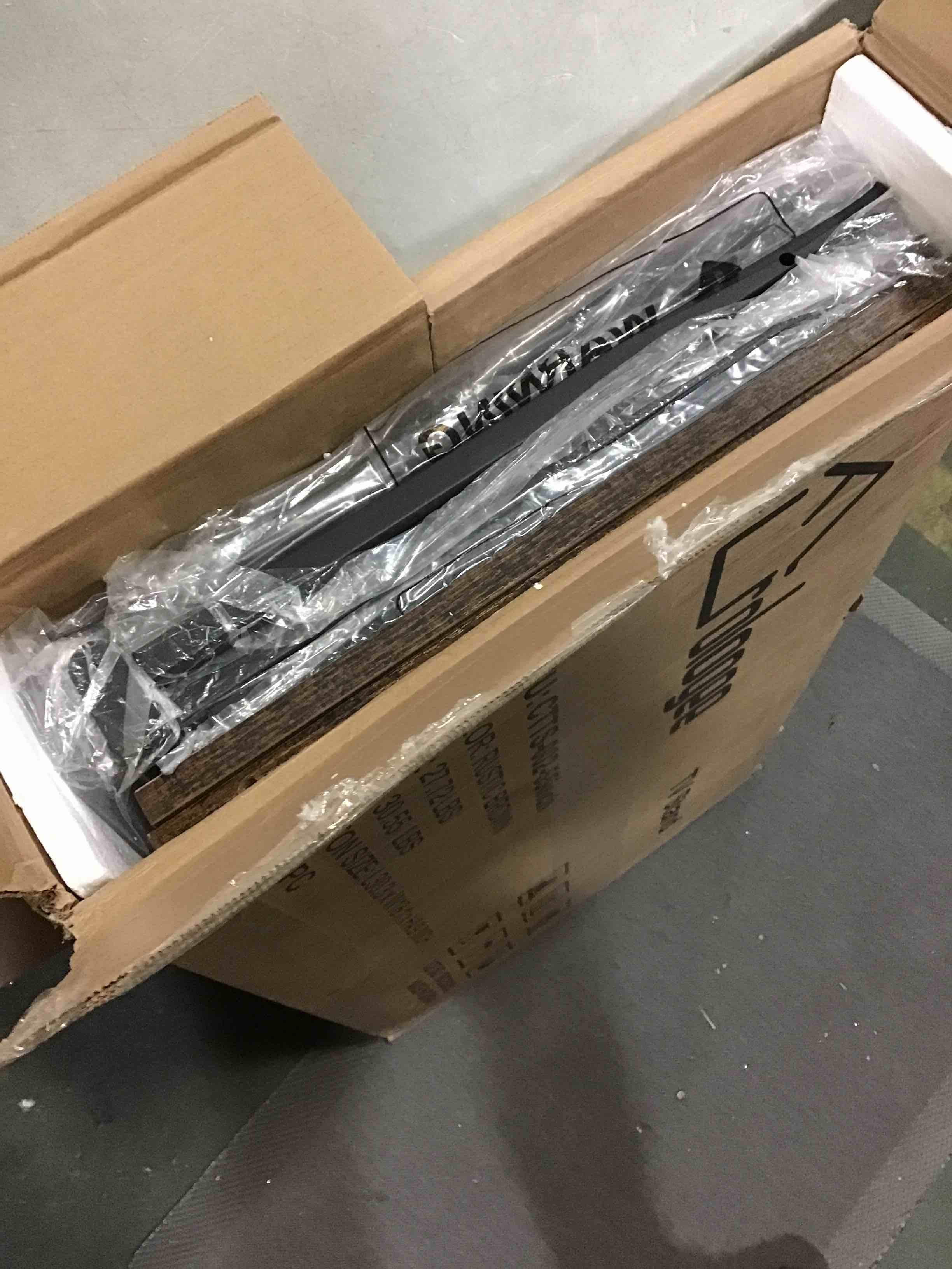 https://s3.amazonaws.com/lotting-images-prod/bidfta/BLU5528551_1702301936637.jpeg