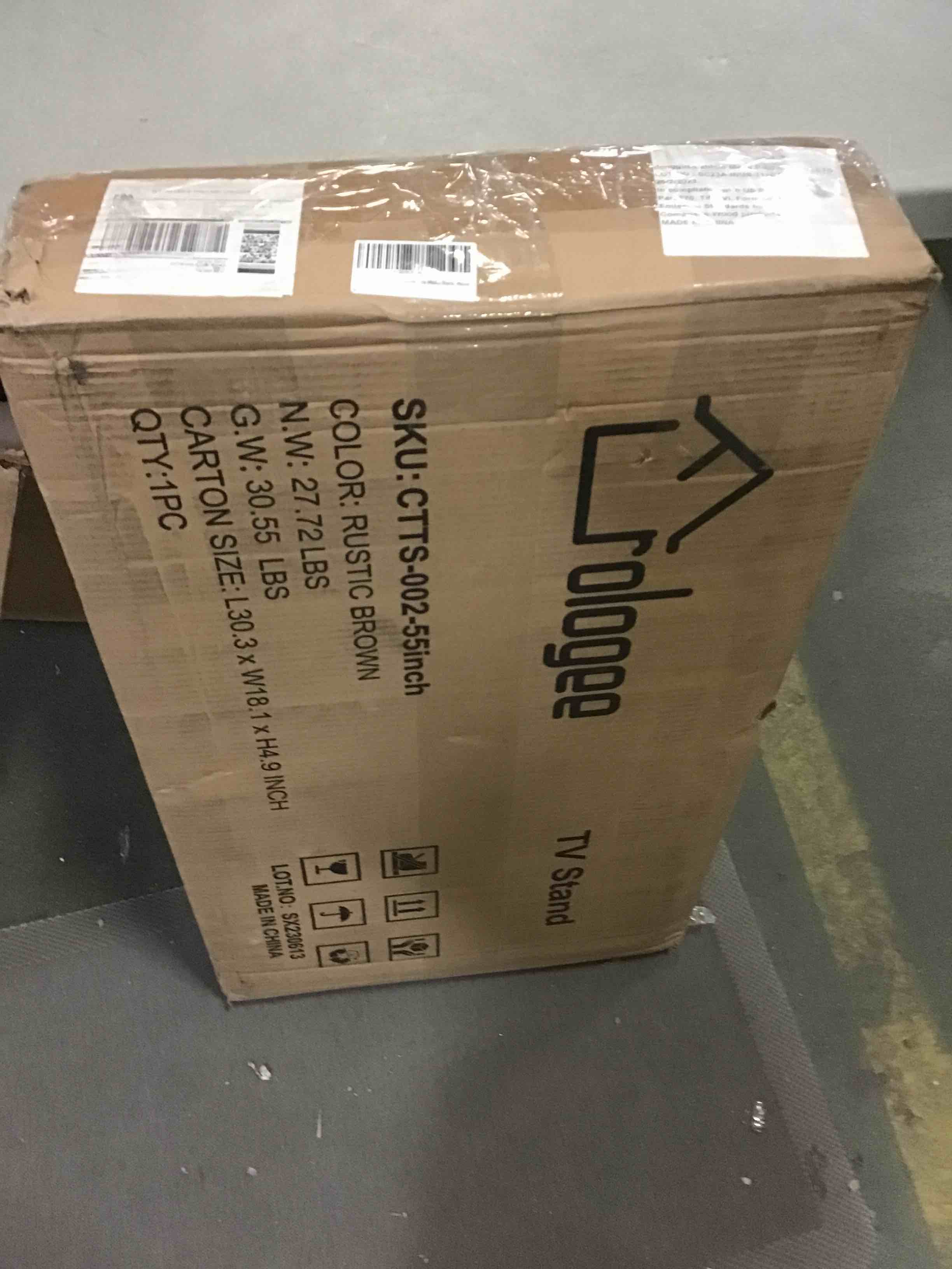 https://s3.amazonaws.com/lotting-images-prod/bidfta/BLU5528551_1702301972049.jpeg