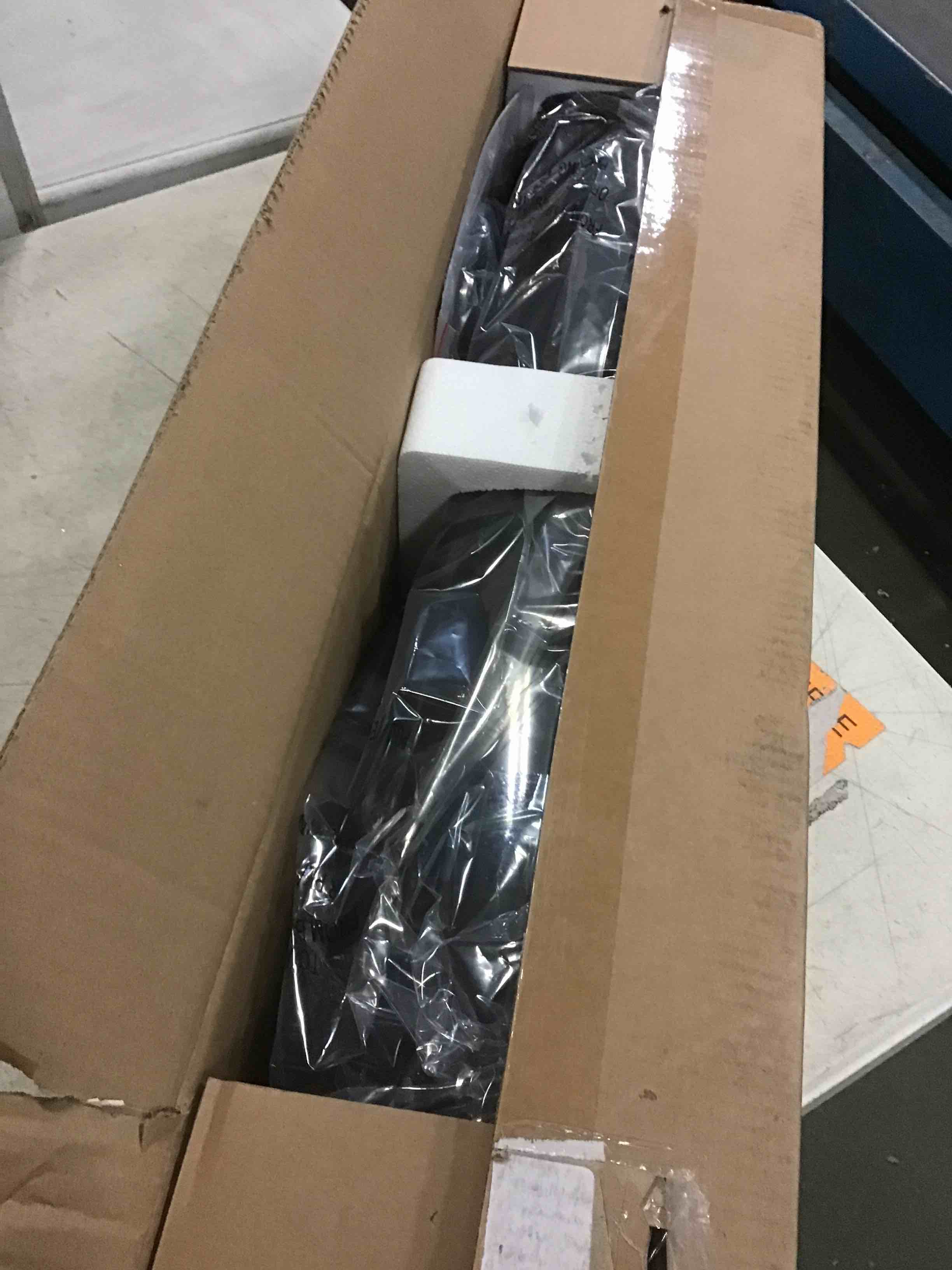 https://s3.amazonaws.com/lotting-images-prod/bidfta/BLU5529159_1702495921151.jpeg