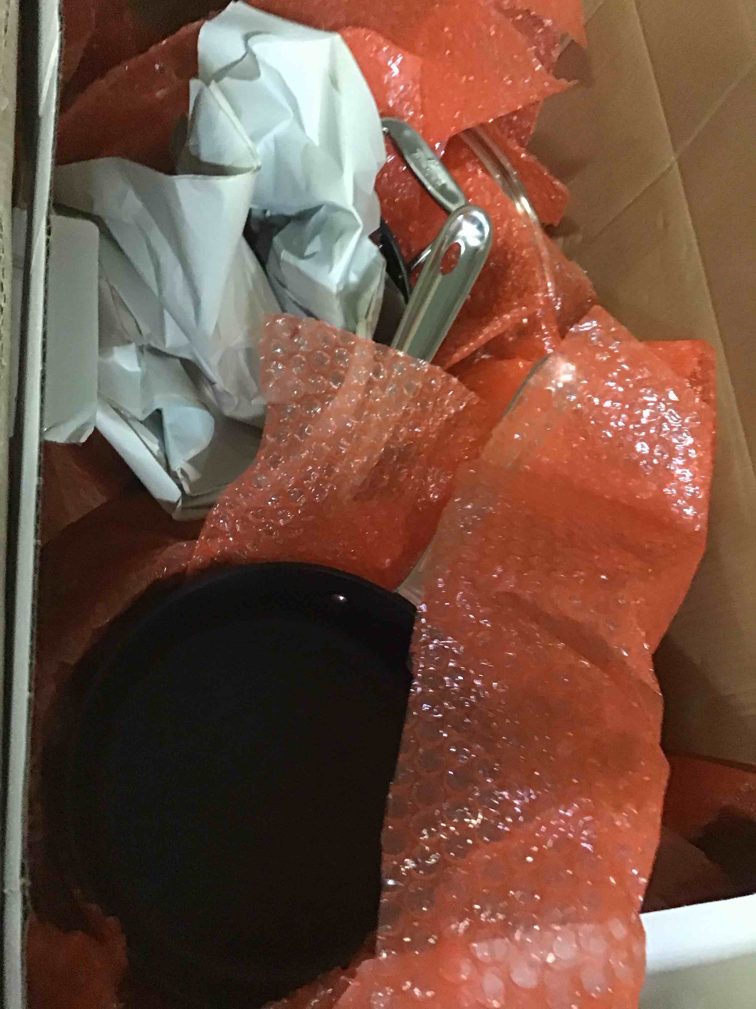 https://s3.amazonaws.com/lotting-images-prod/bidfta/BLU5529665_1701981603836.jpeg