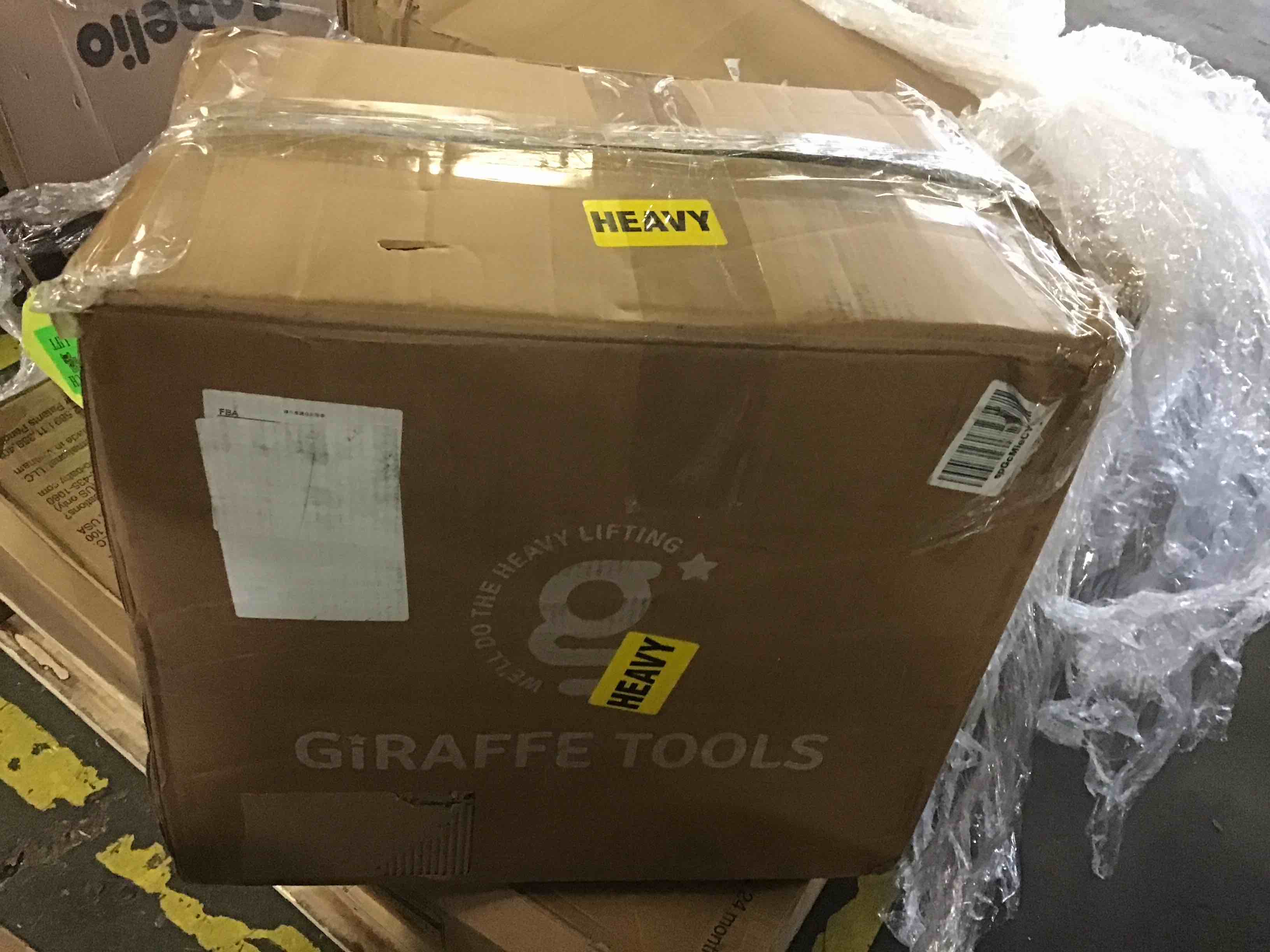 https://s3.amazonaws.com/lotting-images-prod/bidfta/BLU5529675_1701982605980.jpeg
