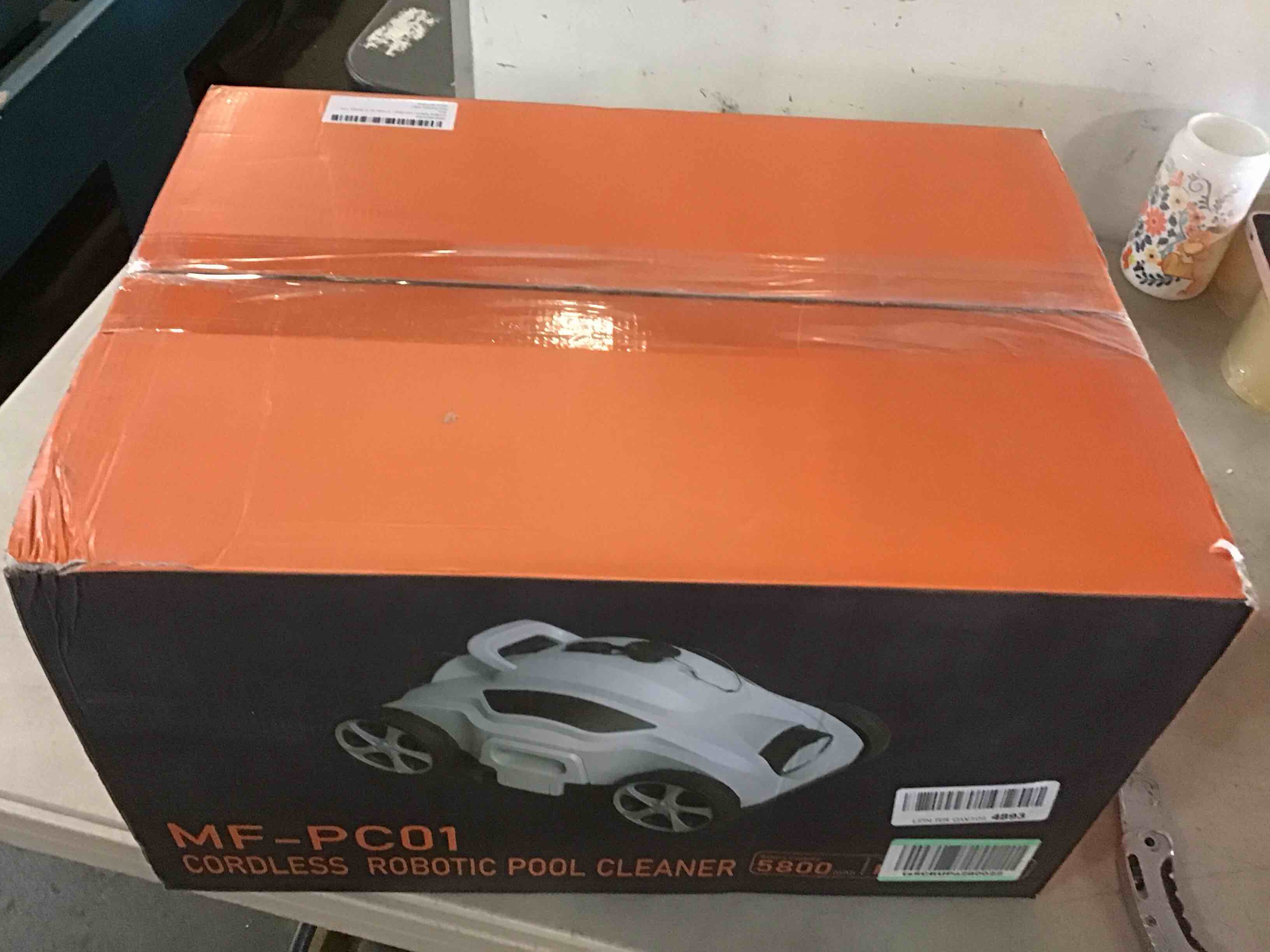 https://s3.amazonaws.com/lotting-images-prod/bidfta/BLU5529741_1702046938611.jpeg