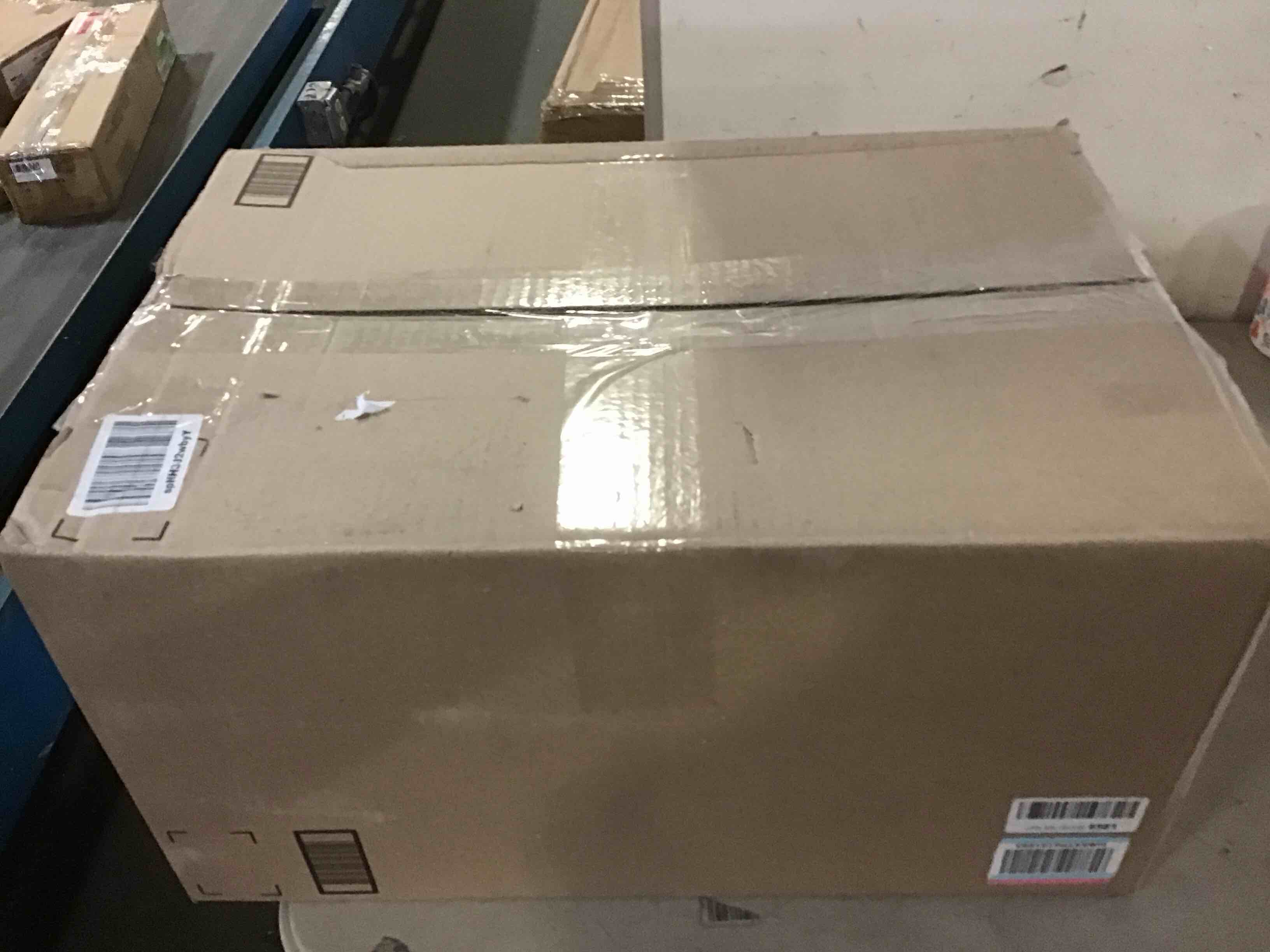 https://s3.amazonaws.com/lotting-images-prod/bidfta/BLU5529771_1702052127703.jpeg