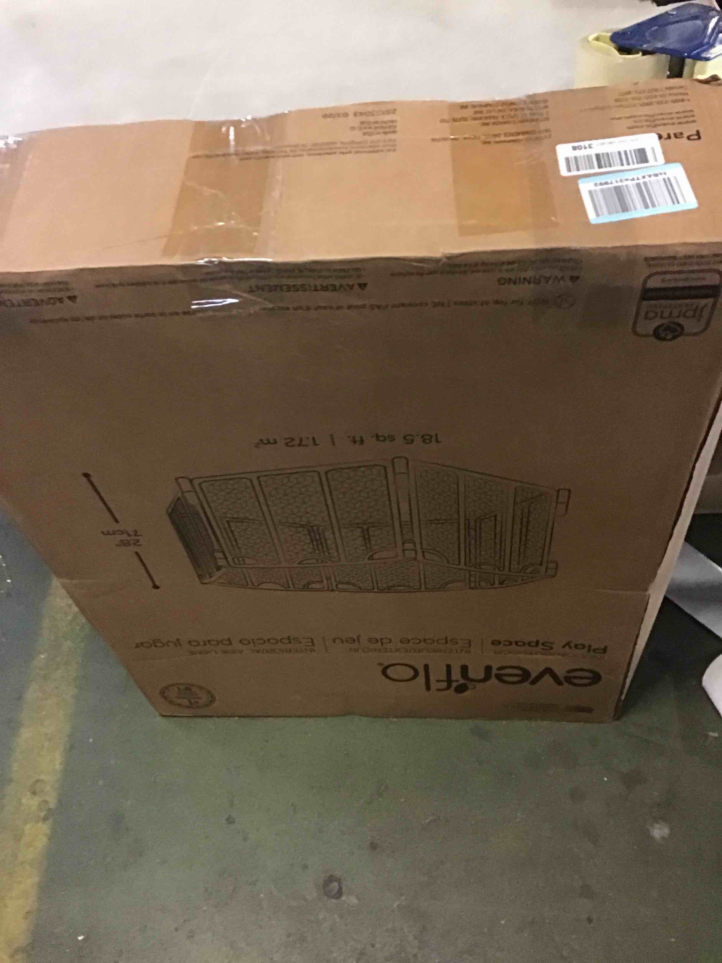 https://s3.amazonaws.com/lotting-images-prod/bidfta/BLU5529938_1702390584647.jpeg