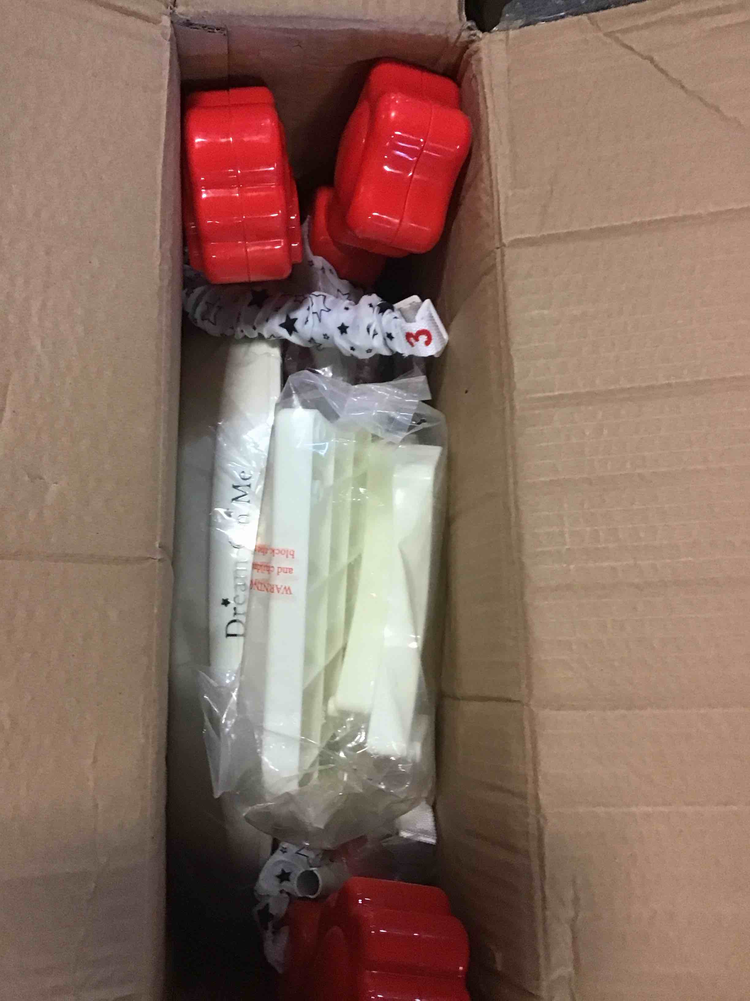 https://s3.amazonaws.com/lotting-images-prod/bidfta/BLU5530077_1702413269605.jpeg