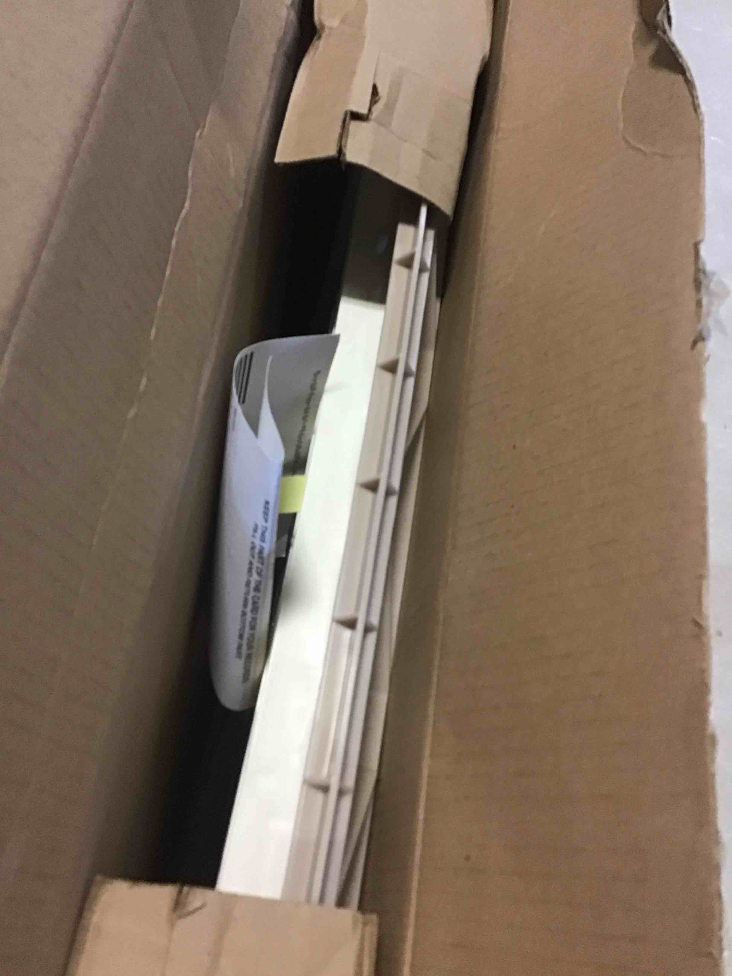 https://s3.amazonaws.com/lotting-images-prod/bidfta/BLU5530094_1702415613566.jpeg
