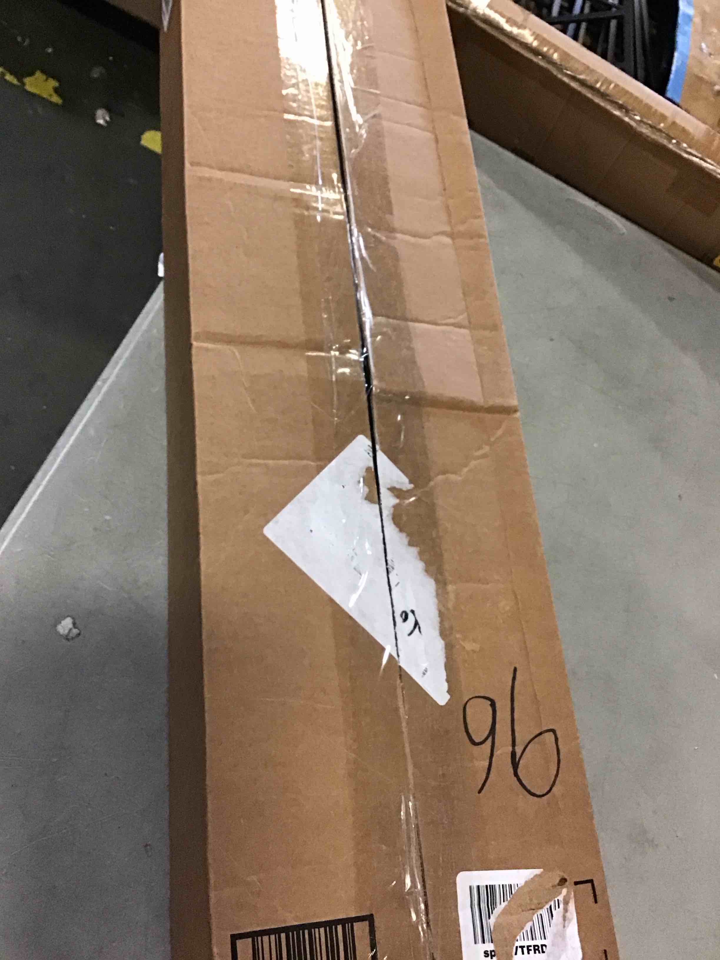 https://s3.amazonaws.com/lotting-images-prod/bidfta/BLU5530183_1702484316329.jpeg