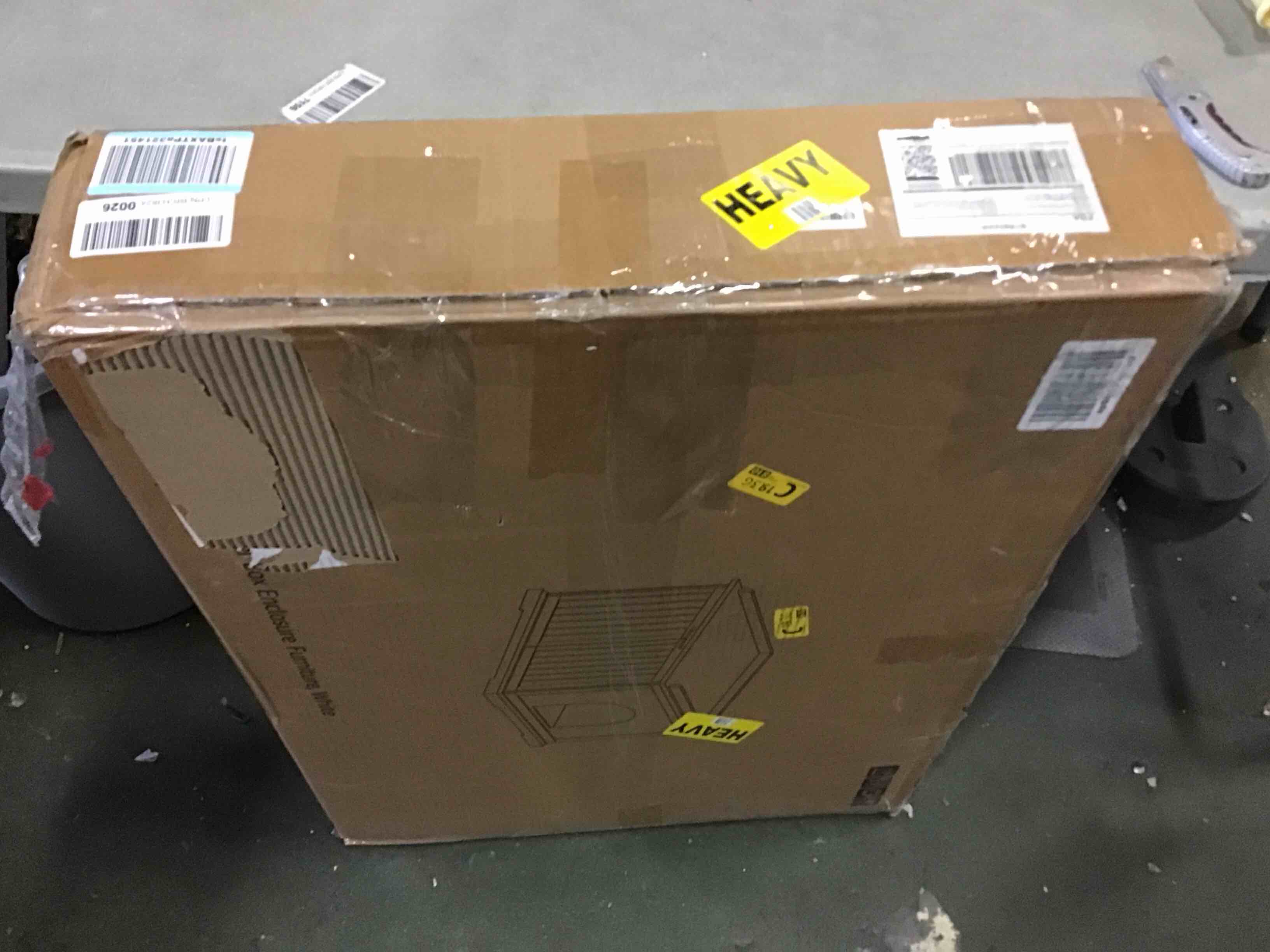 https://s3.amazonaws.com/lotting-images-prod/bidfta/BLU5530257_1702494318298.jpeg