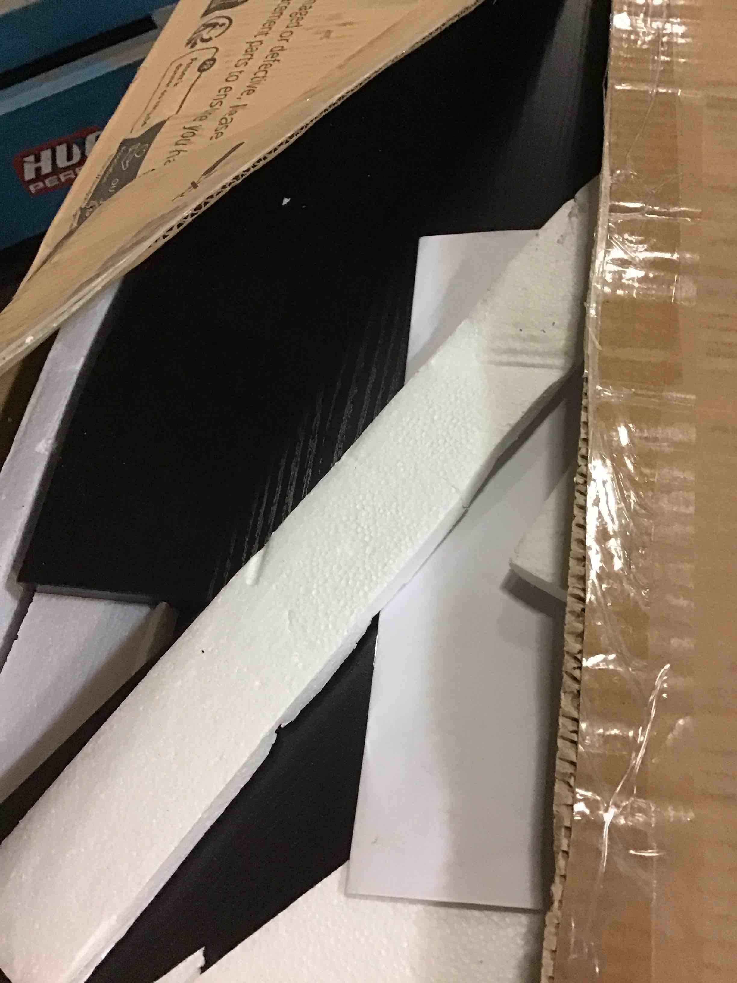 https://s3.amazonaws.com/lotting-images-prod/bidfta/BLU5530342_1702557222863.jpeg