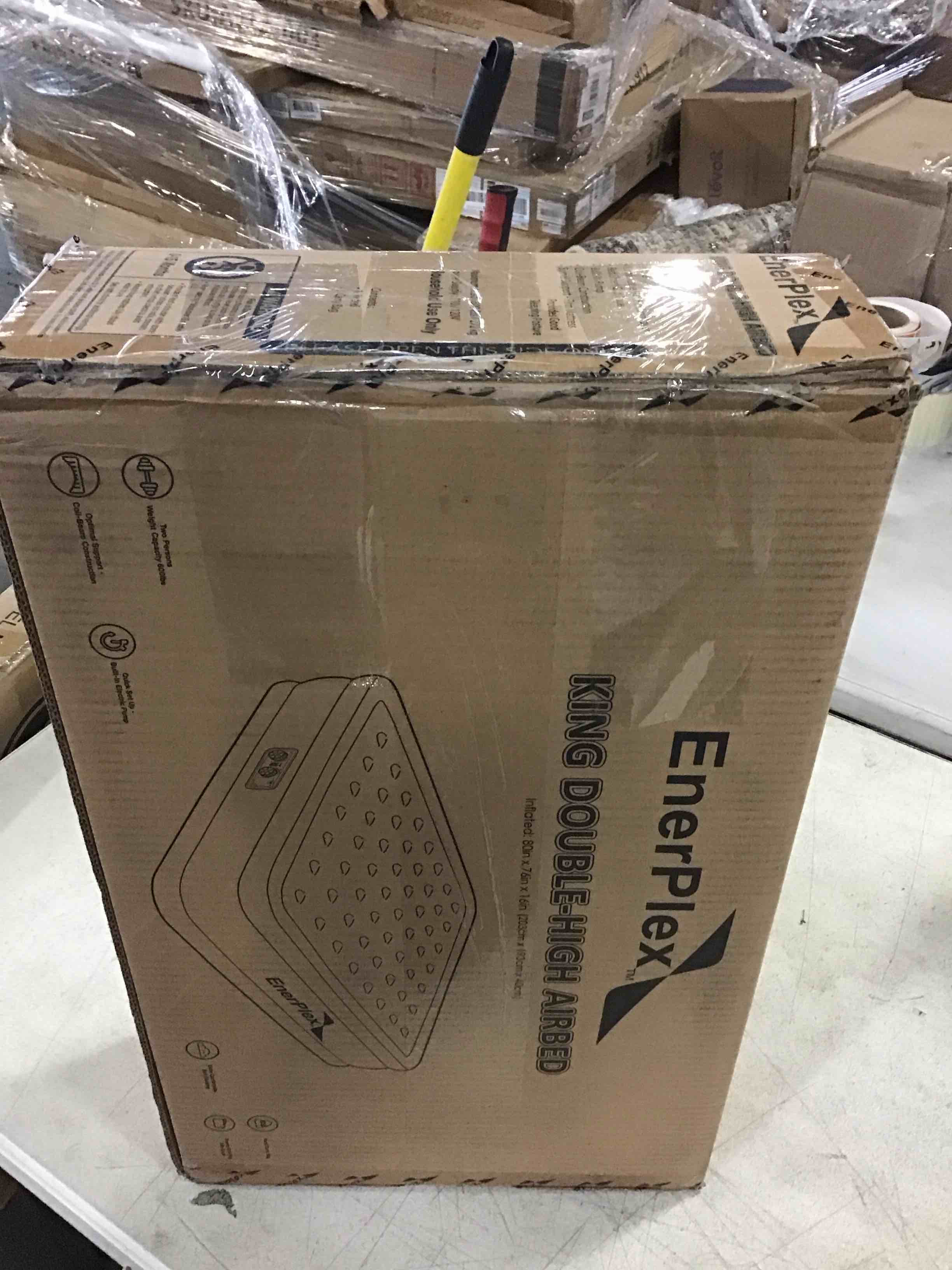 https://s3.amazonaws.com/lotting-images-prod/bidfta/BLU5530600_1702646714507.jpeg