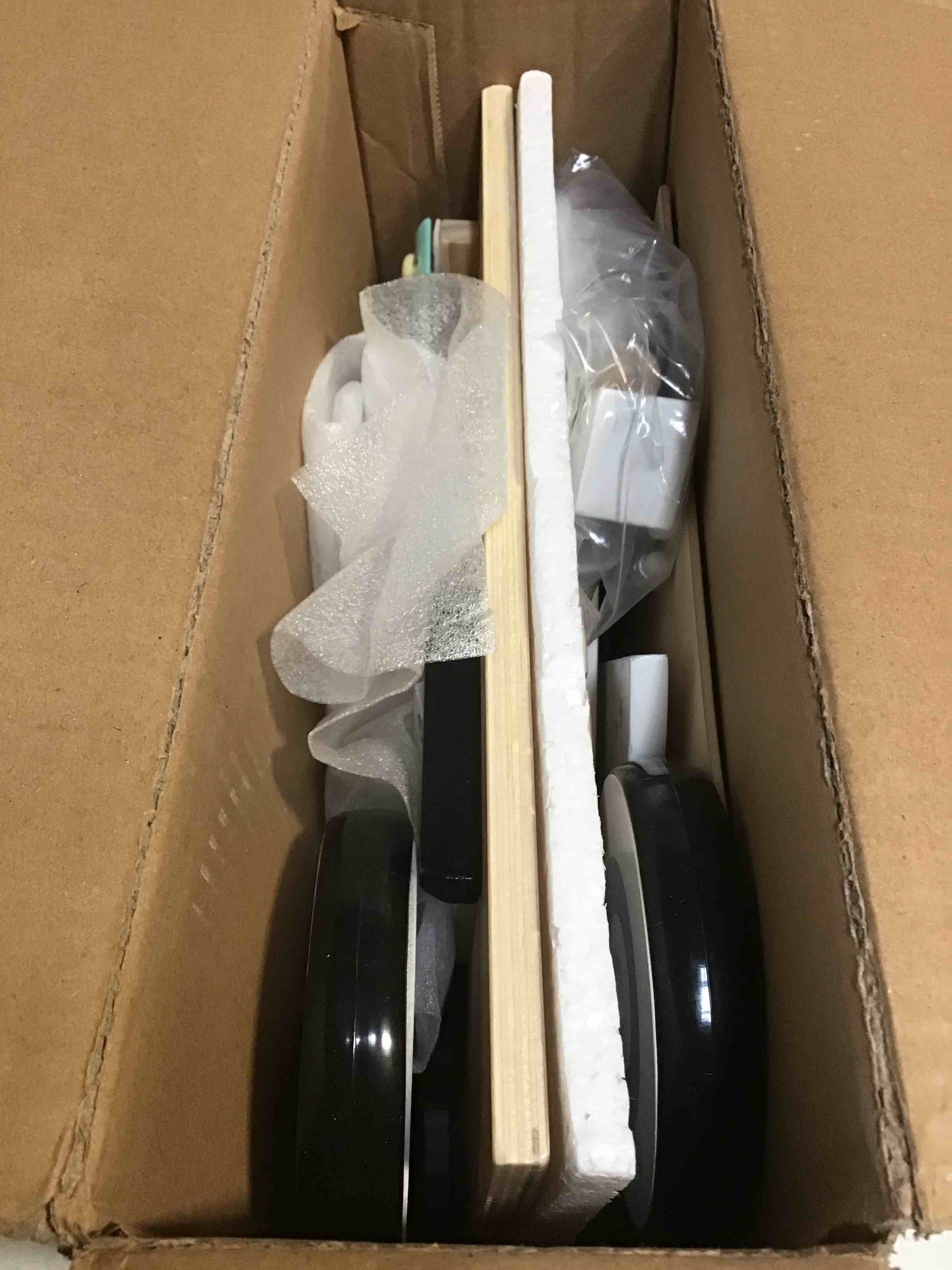 https://s3.amazonaws.com/lotting-images-prod/bidfta/BLU5531258_1702492630486.jpeg
