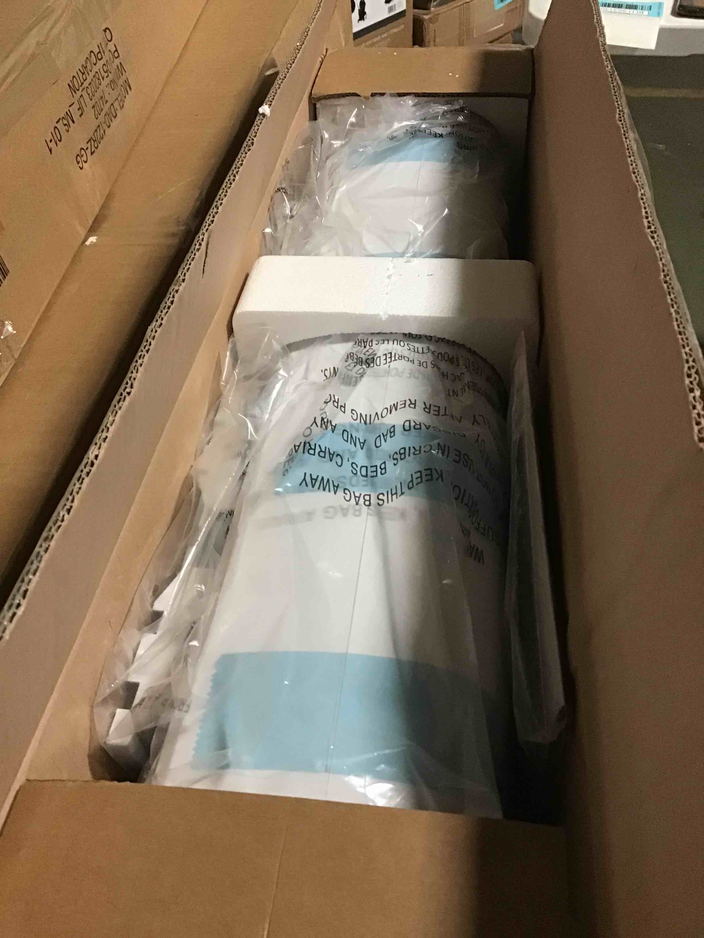 https://s3.amazonaws.com/lotting-images-prod/bidfta/BLU5531300_1702556866606.jpeg
