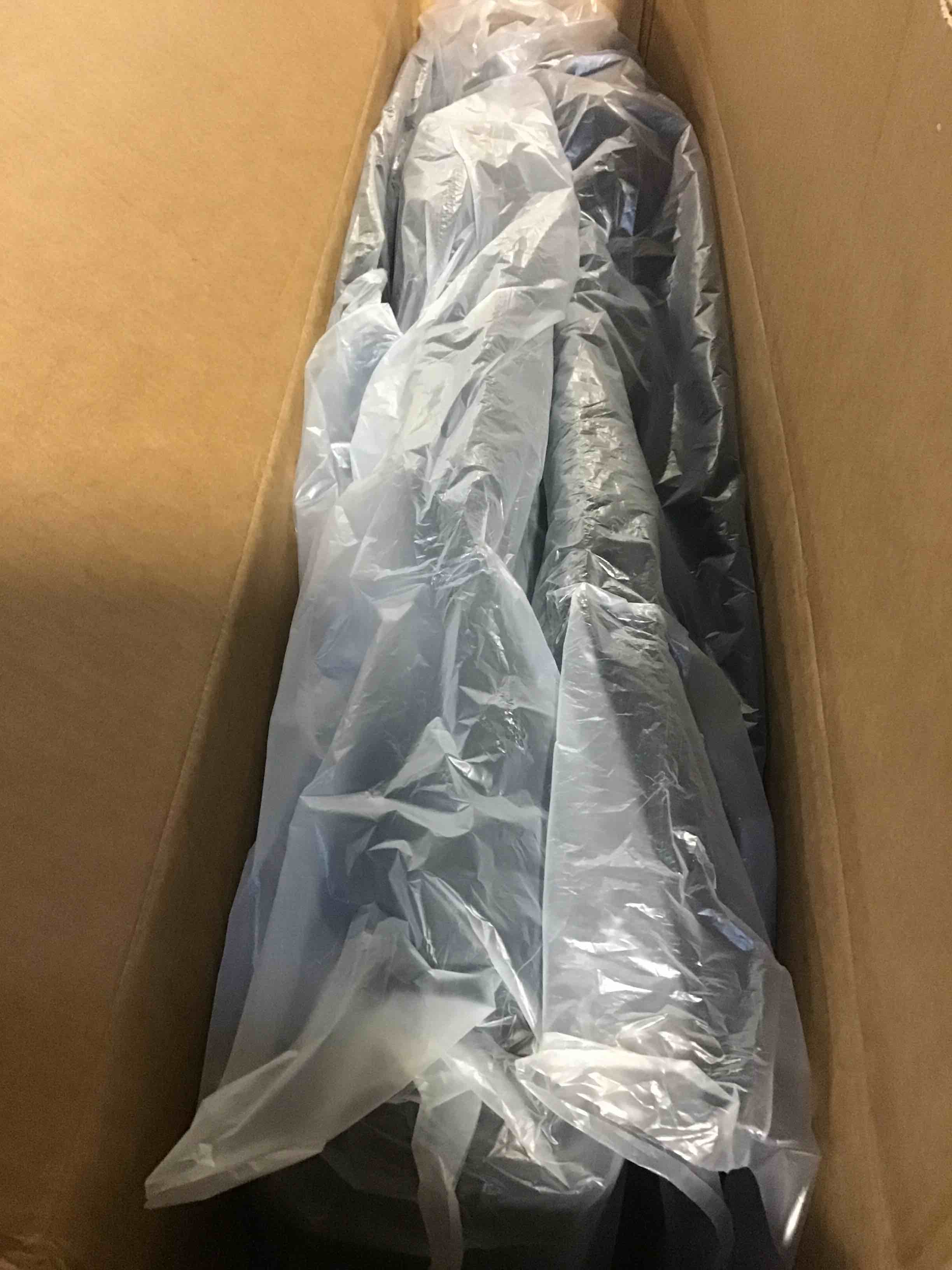 https://s3.amazonaws.com/lotting-images-prod/bidfta/BLU5531310_1702560756245.jpeg