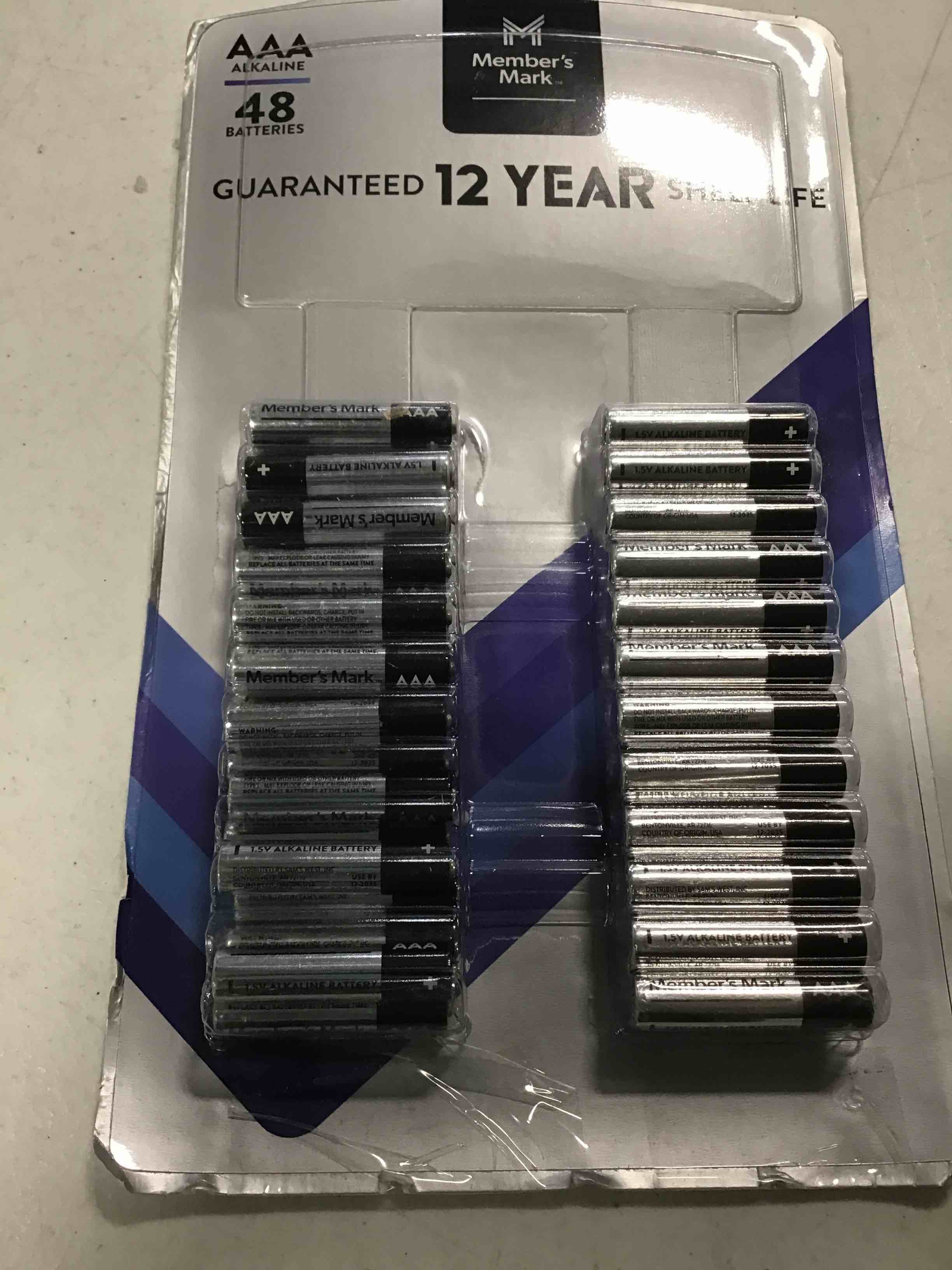 https://s3.amazonaws.com/lotting-images-prod/bidfta/BLU5531505_1702658709707.jpeg