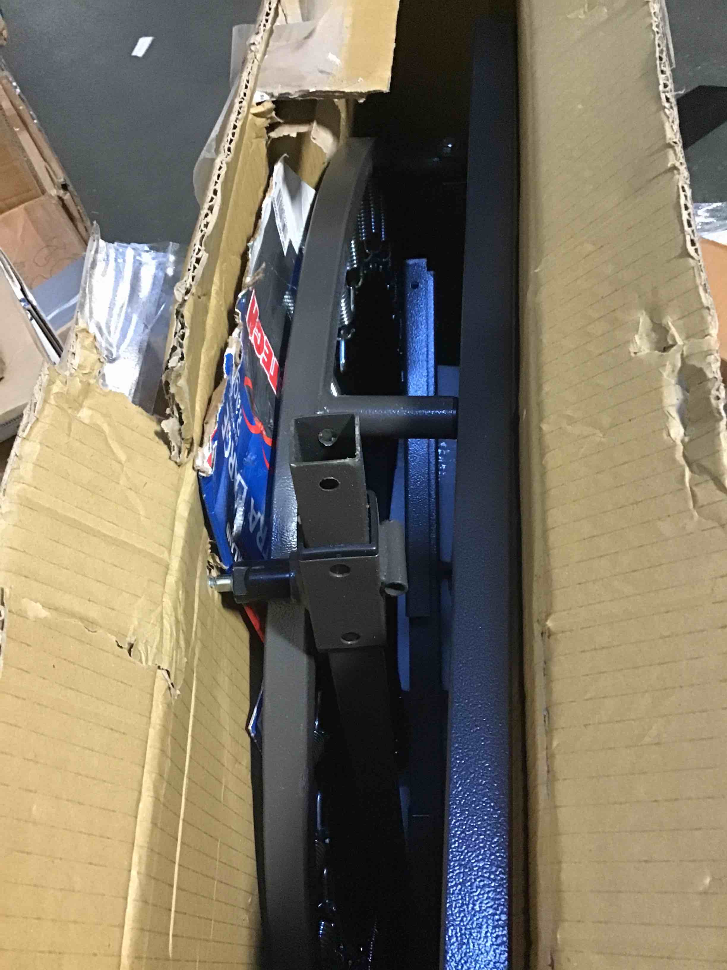 https://s3.amazonaws.com/lotting-images-prod/bidfta/BLU5532038_1703080035372.jpeg