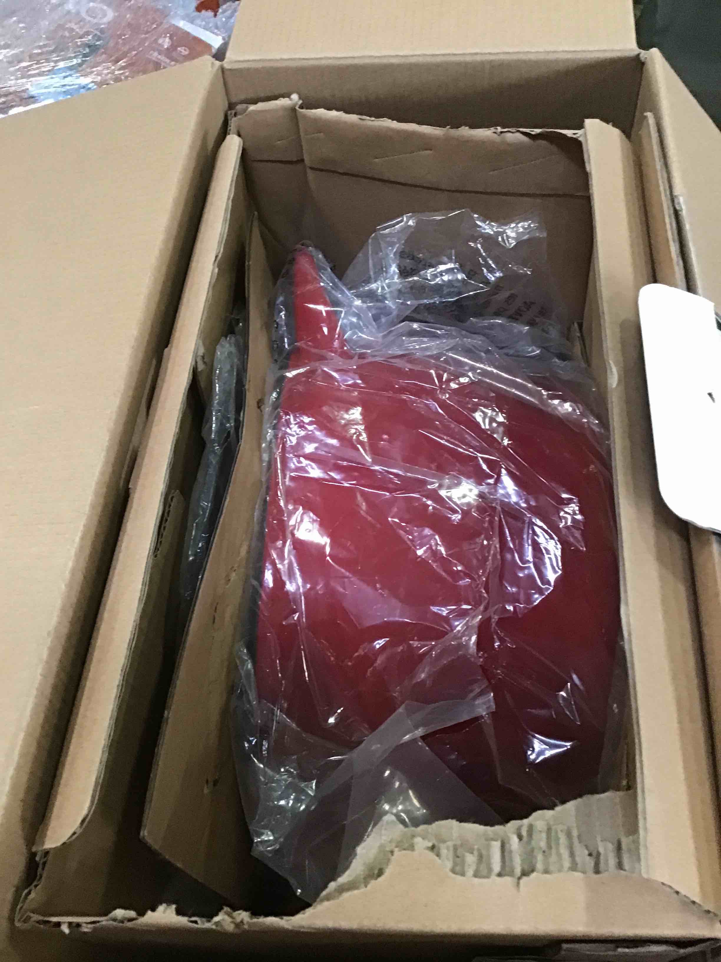 https://s3.amazonaws.com/lotting-images-prod/bidfta/BLU5532166_1703175411648.jpeg
