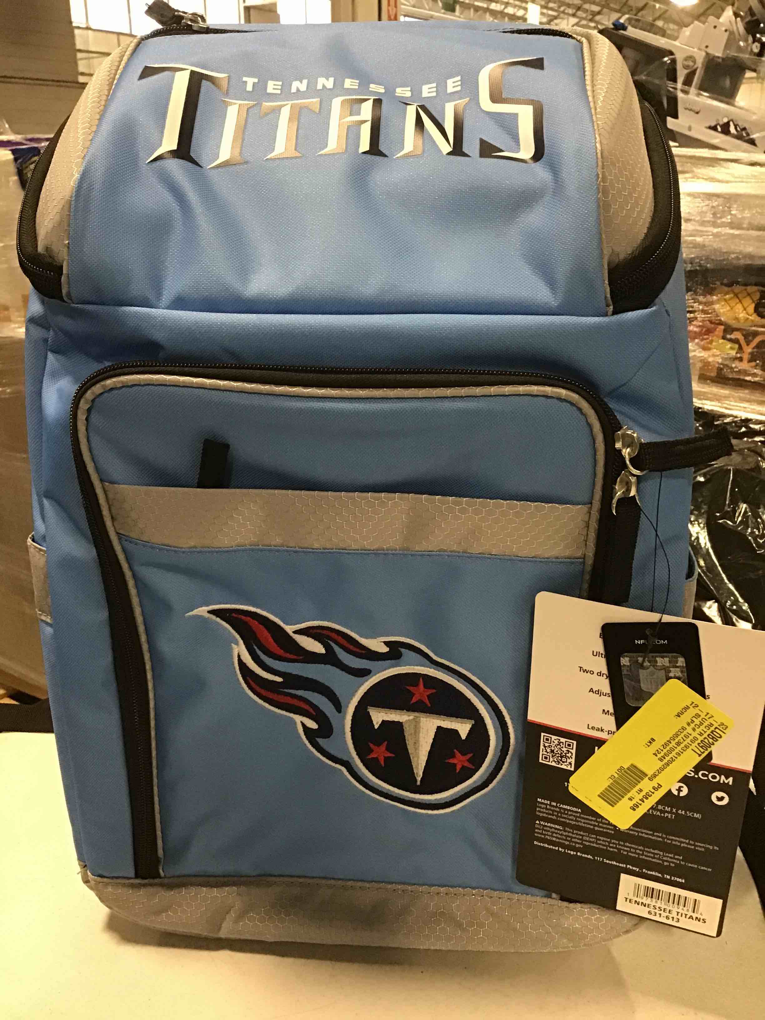 Member’s Mark Logo Brands Officially Licensed 32 can  Backpack Cooler TITANS 