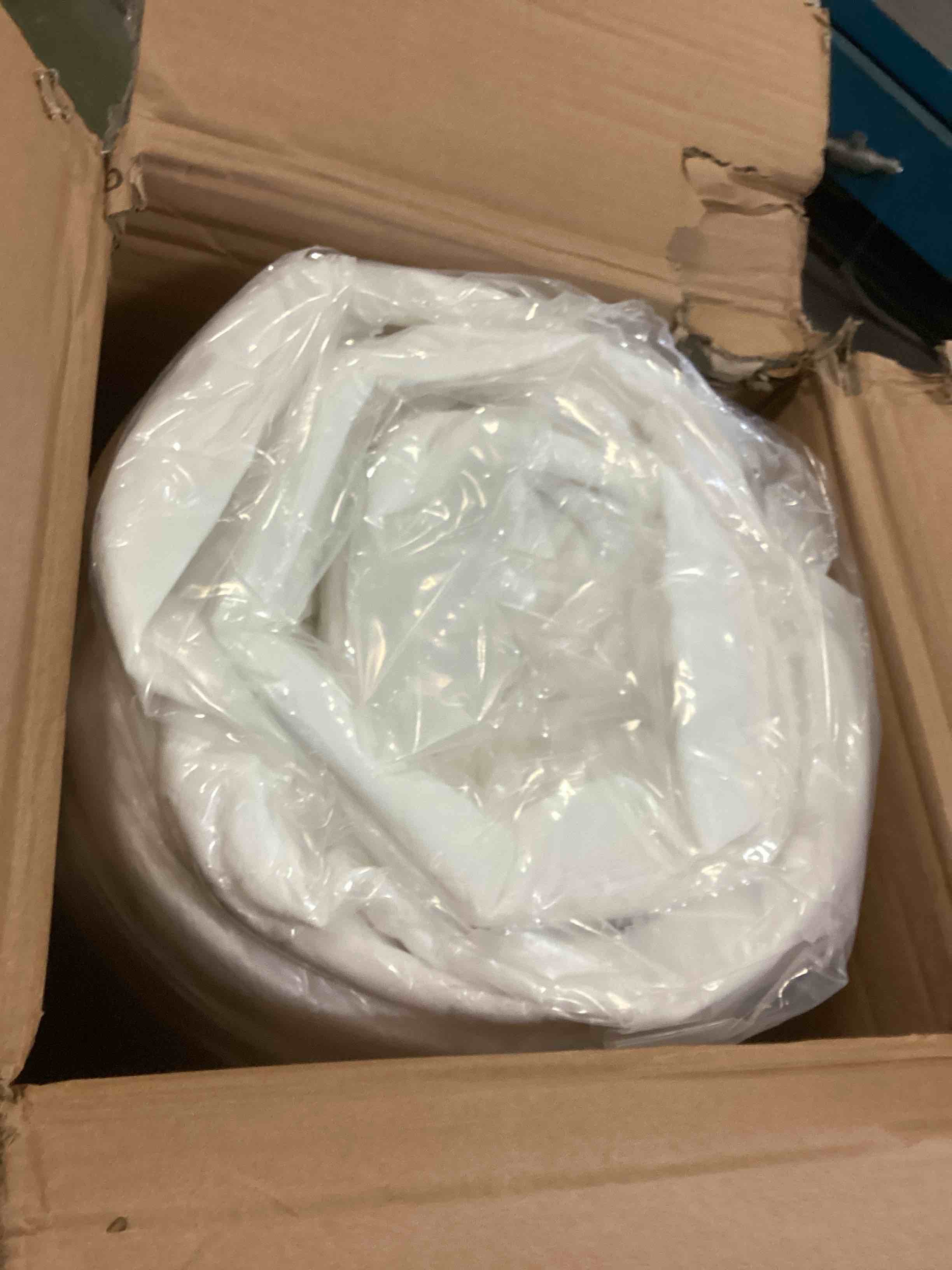 https://s3.amazonaws.com/lotting-images-prod/bidfta/BLU5533543_1702494268402.jpeg