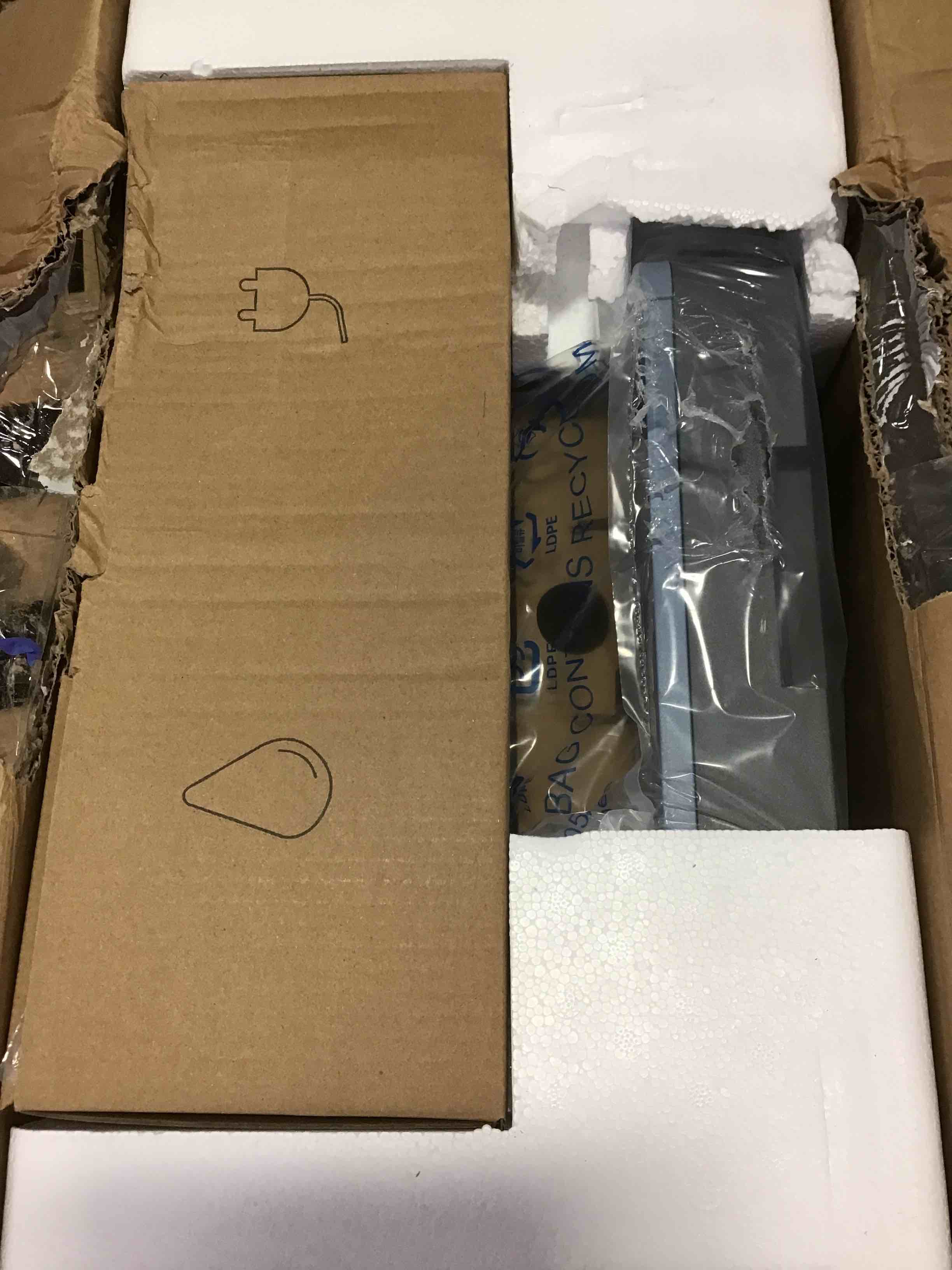 https://s3.amazonaws.com/lotting-images-prod/bidfta/BLU5534703_1703278521354.jpeg