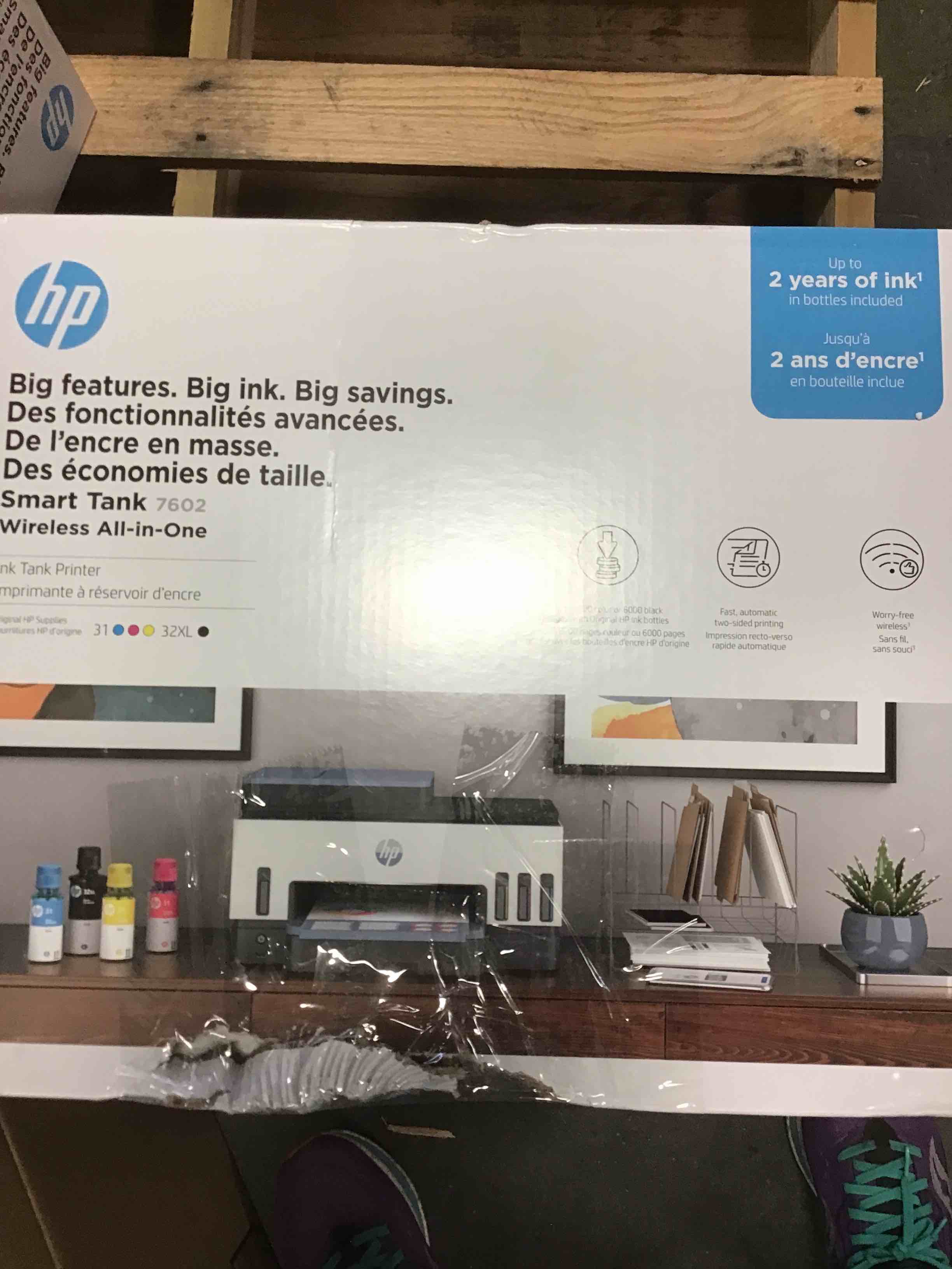 https://s3.amazonaws.com/lotting-images-prod/bidfta/BLU5534703_1703278622209.jpeg
