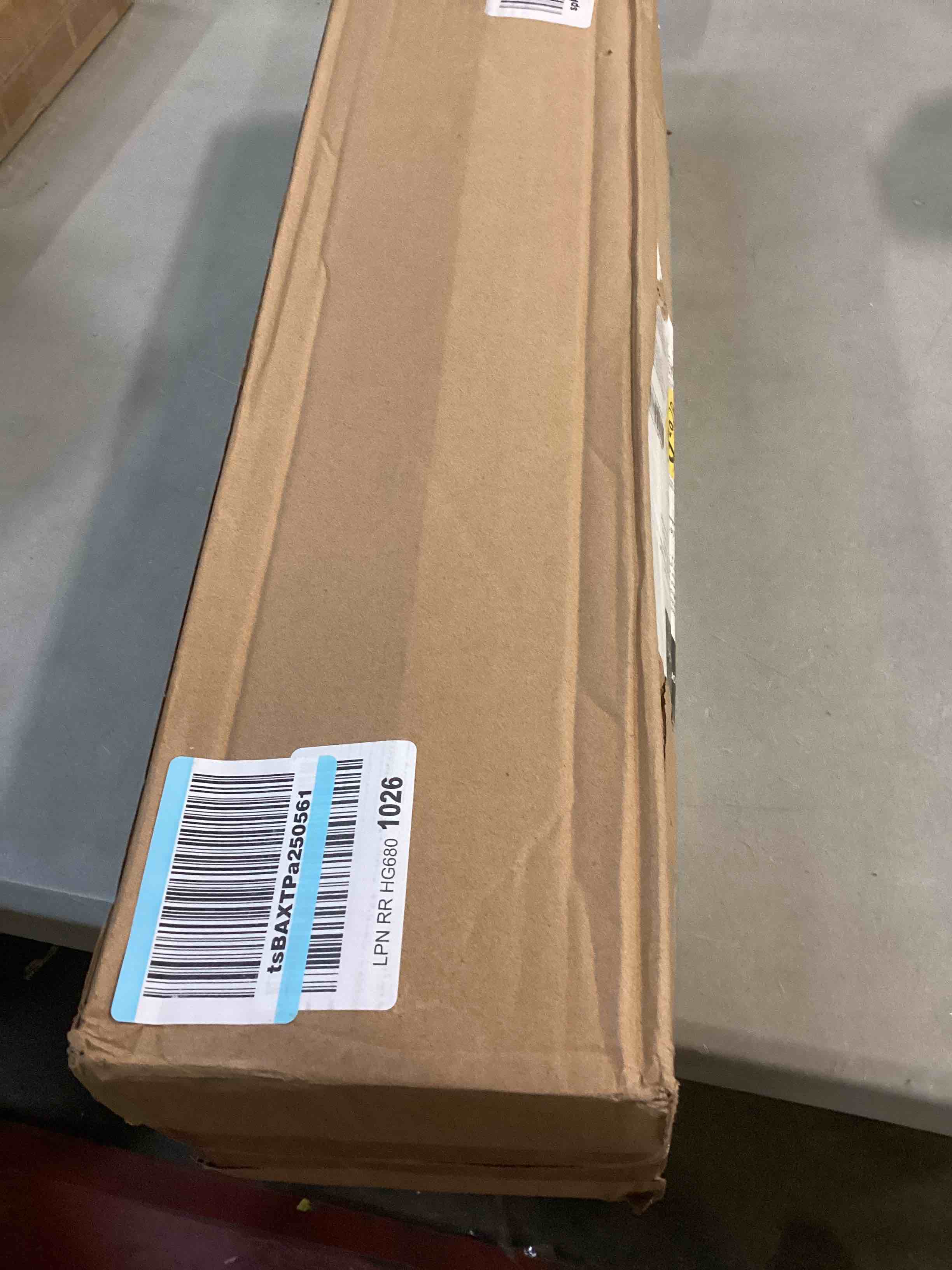 https://s3.amazonaws.com/lotting-images-prod/bidfta/BLU5534948_1703604021789.jpeg