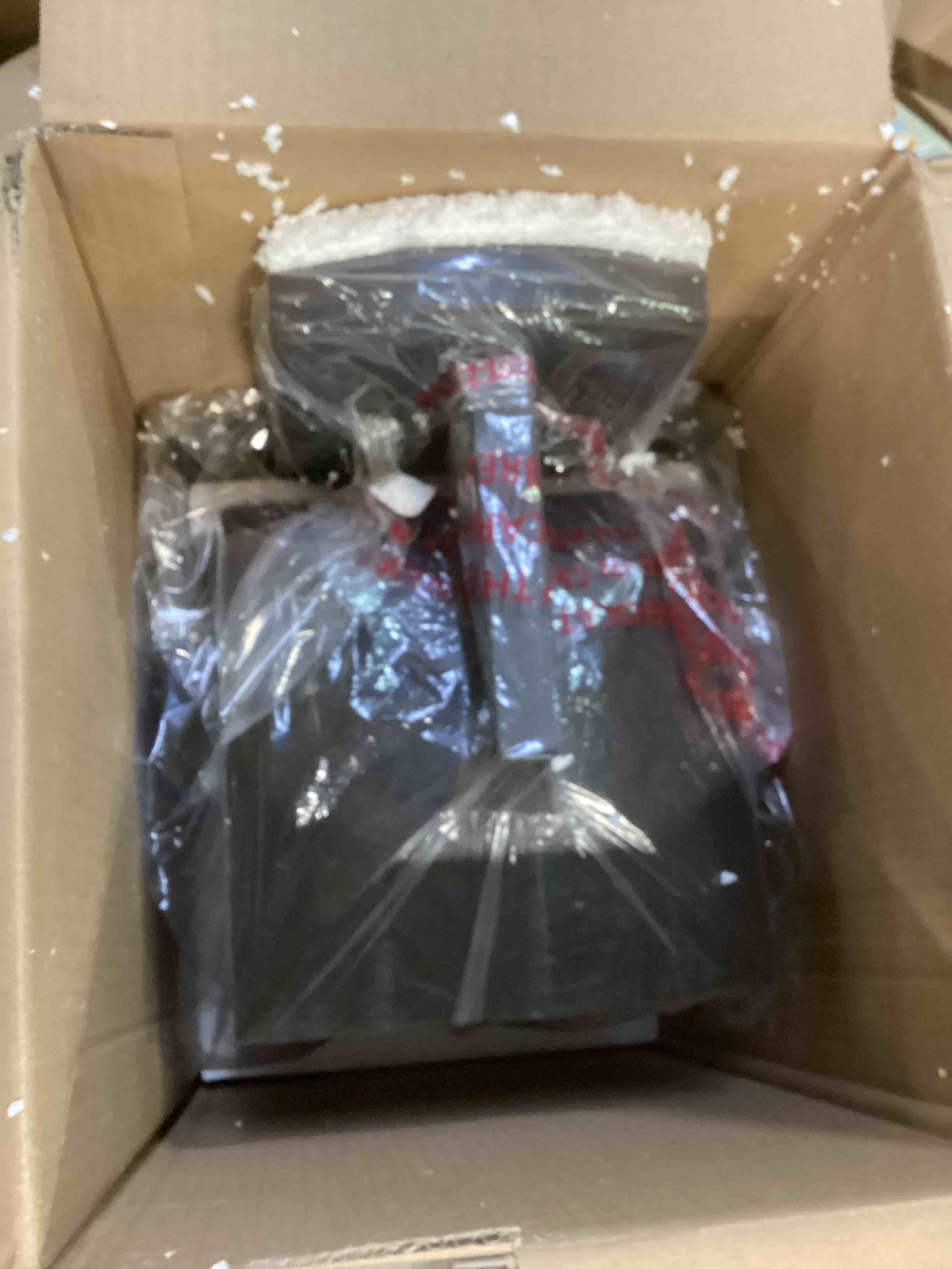 https://s3.amazonaws.com/lotting-images-prod/bidfta/BLU5534951_1703604574980.jpeg